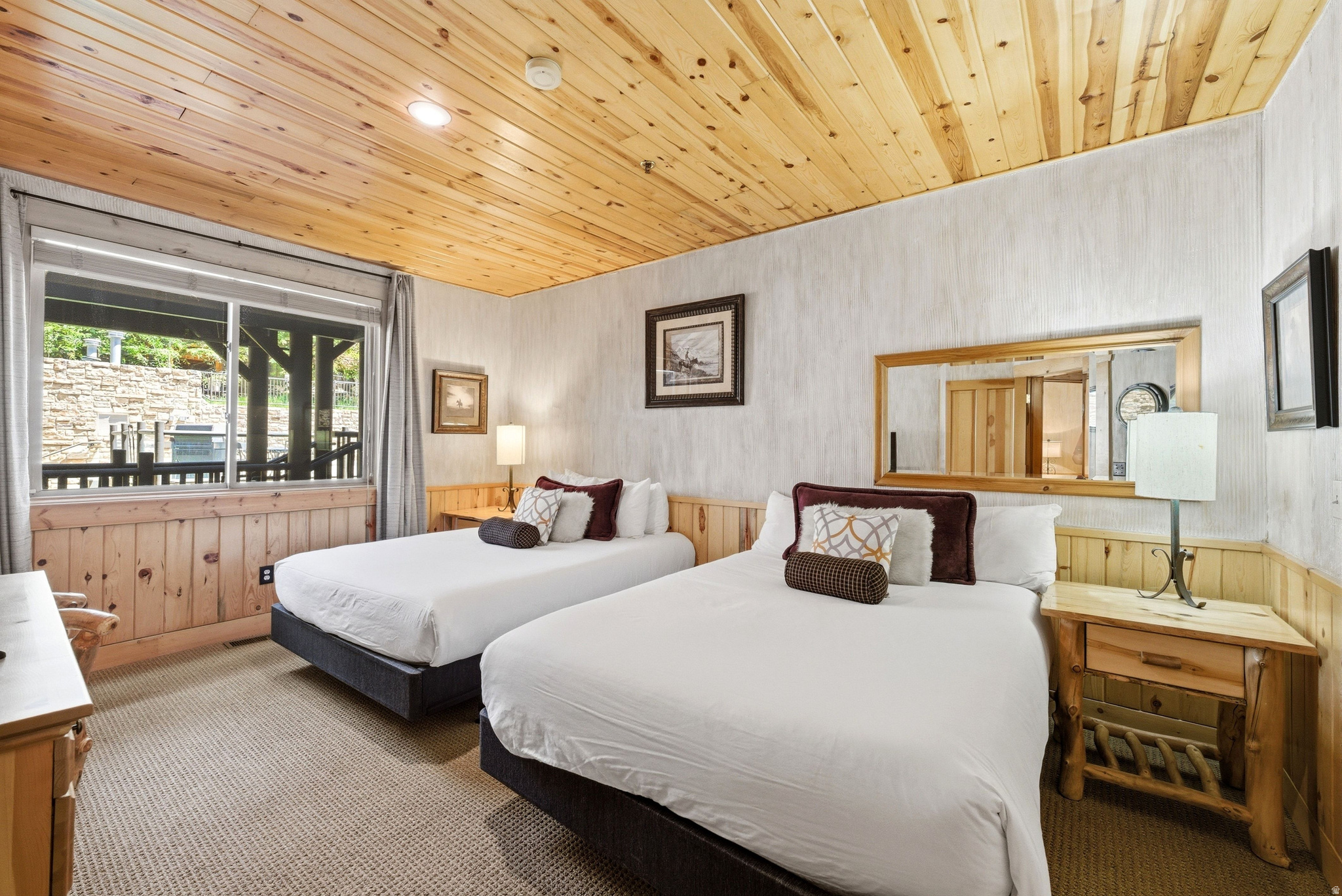 BLACK BEAR LODGE - Residential