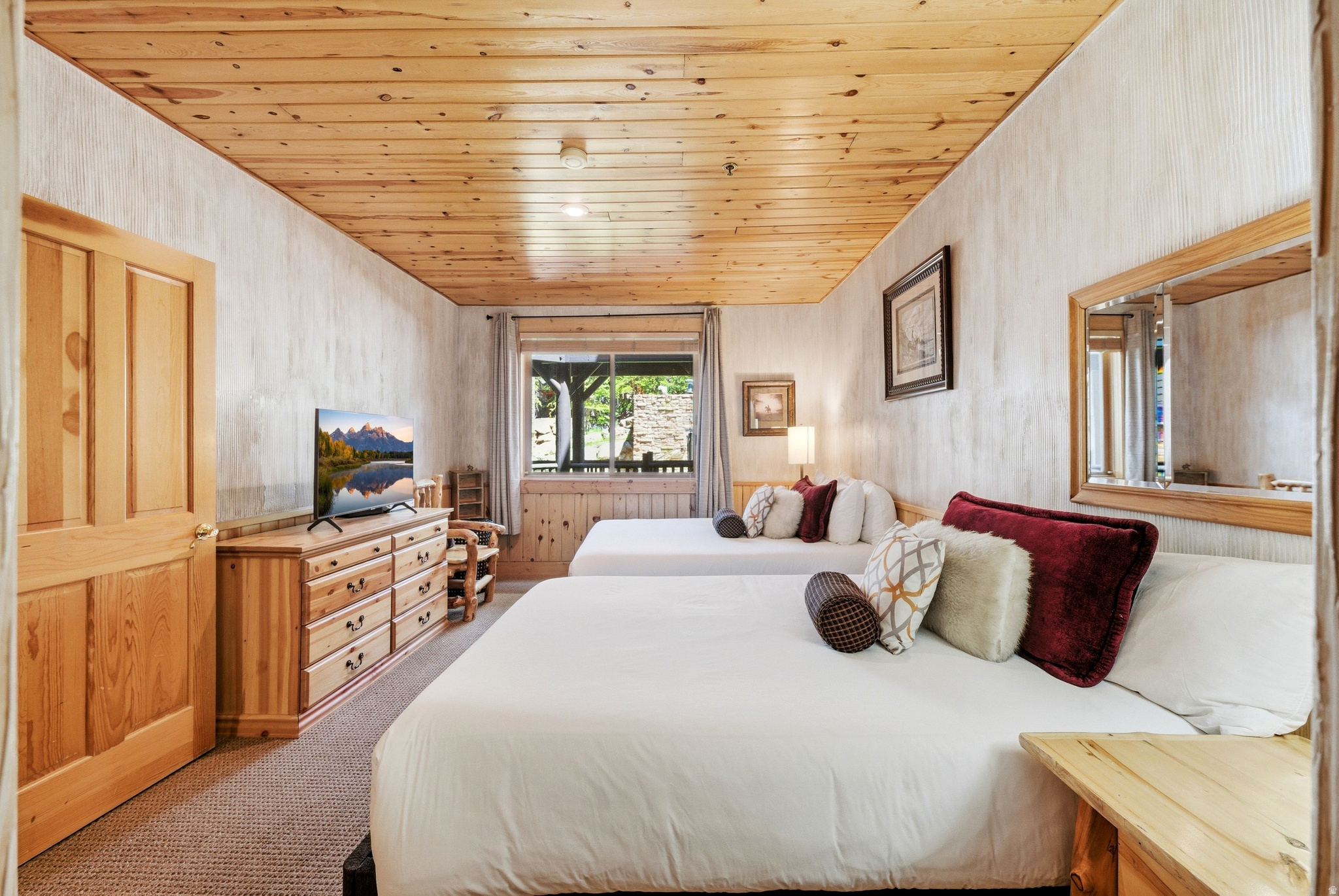 BLACK BEAR LODGE - Residential