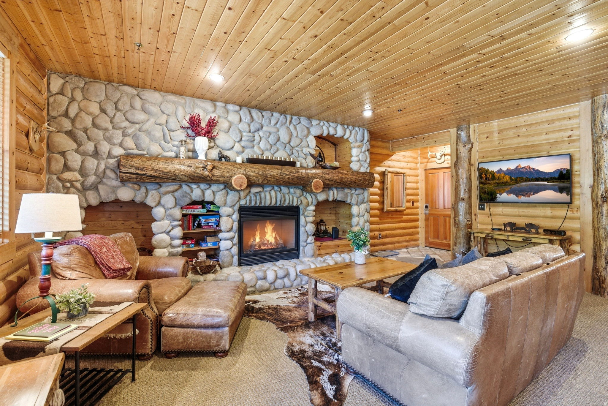BLACK BEAR LODGE - Residential