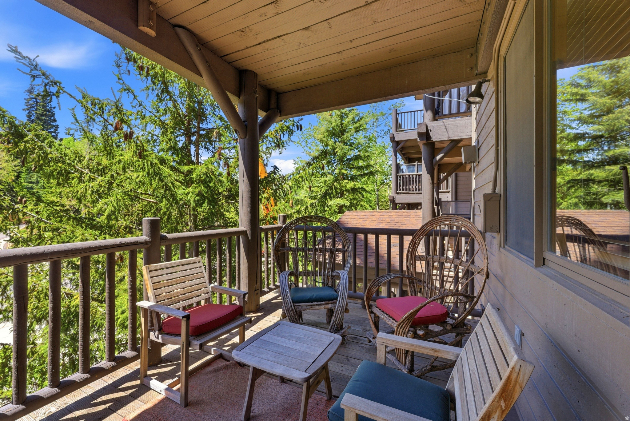 BLACK BEAR LODGE - Residential