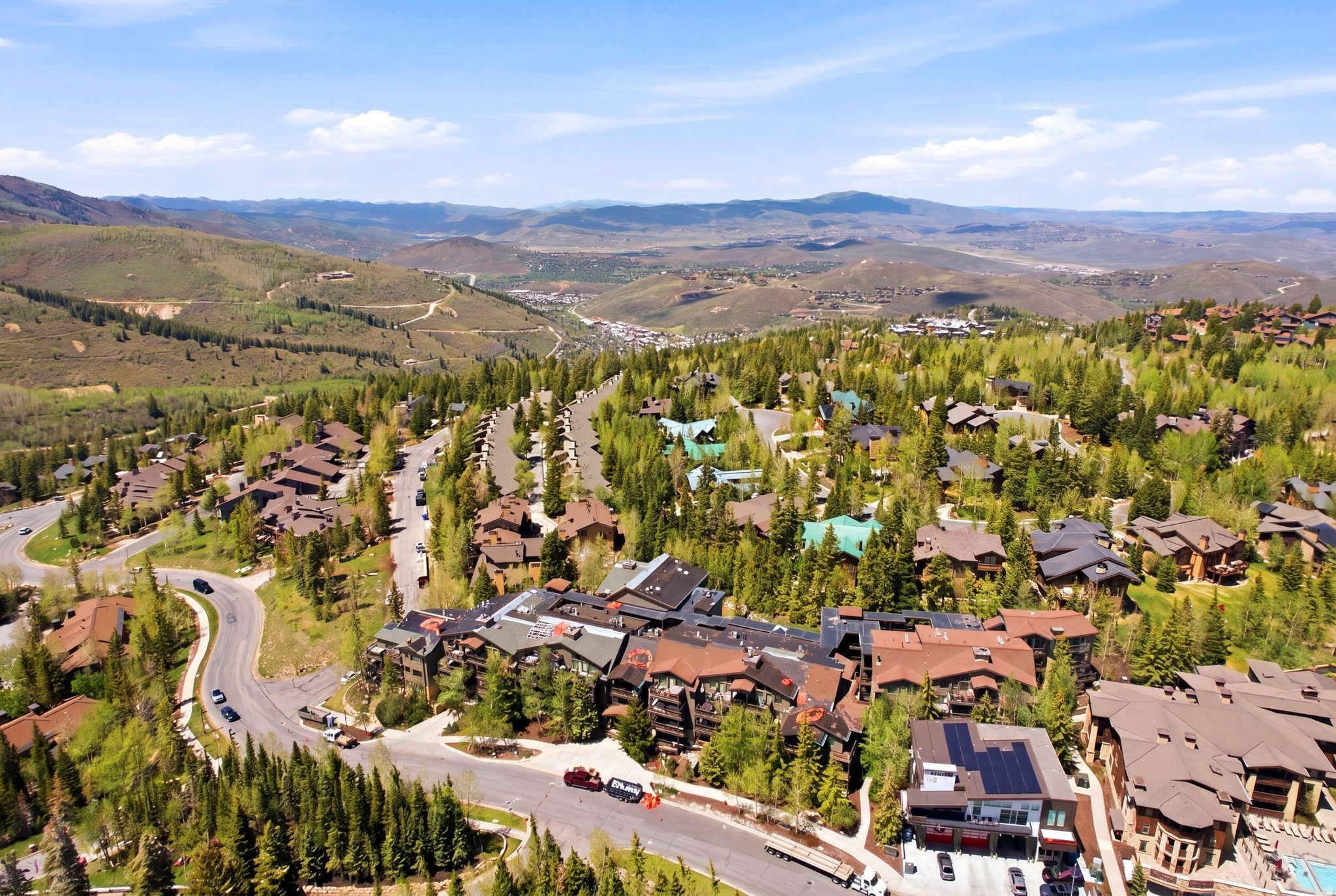 BLACK BEAR LODGE - Residential