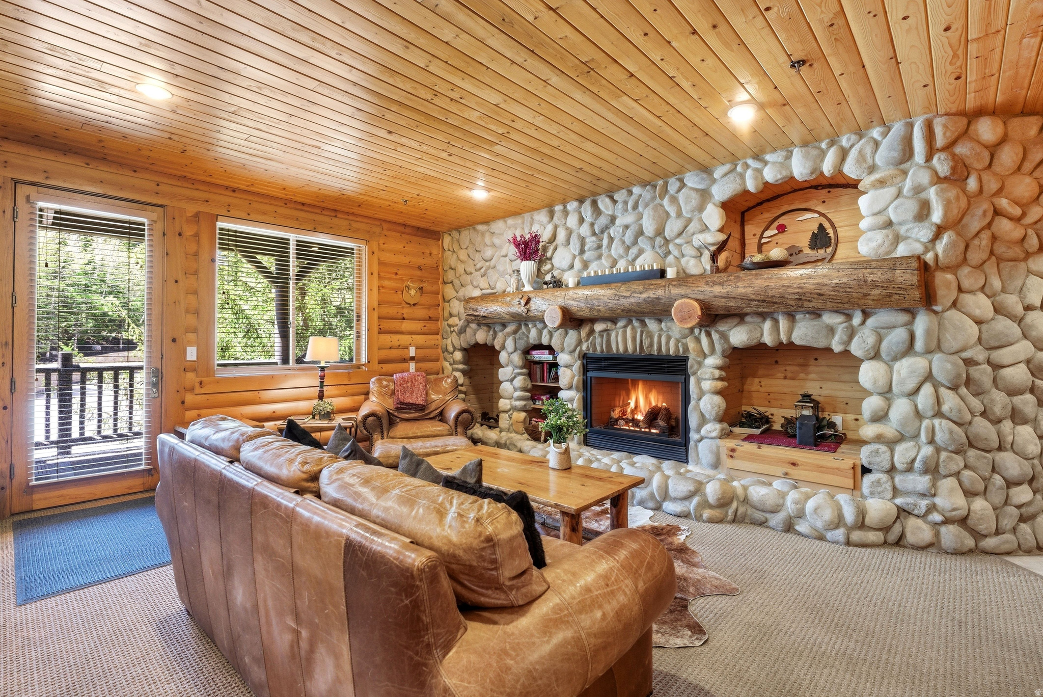 BLACK BEAR LODGE - Residential