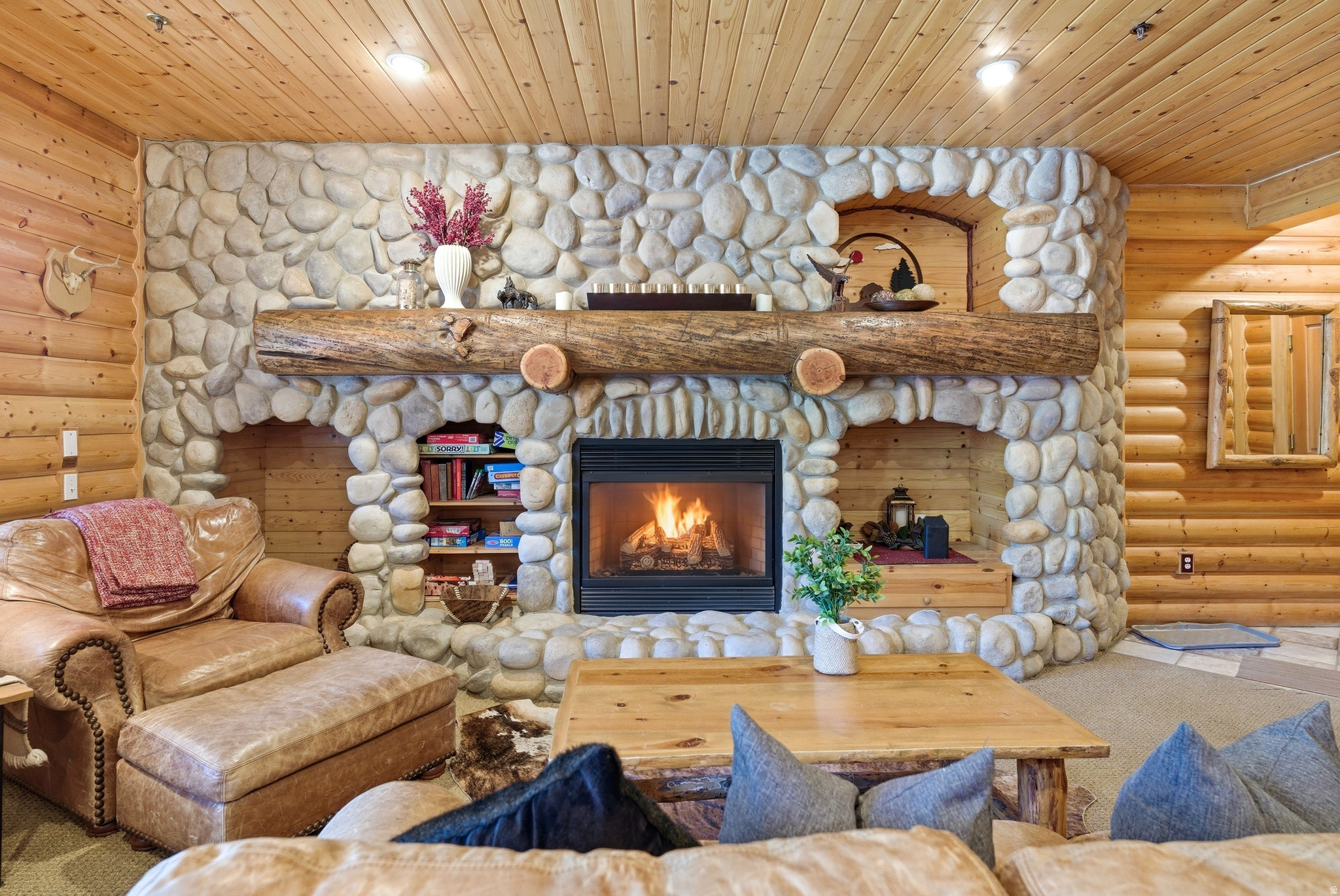 BLACK BEAR LODGE - Residential