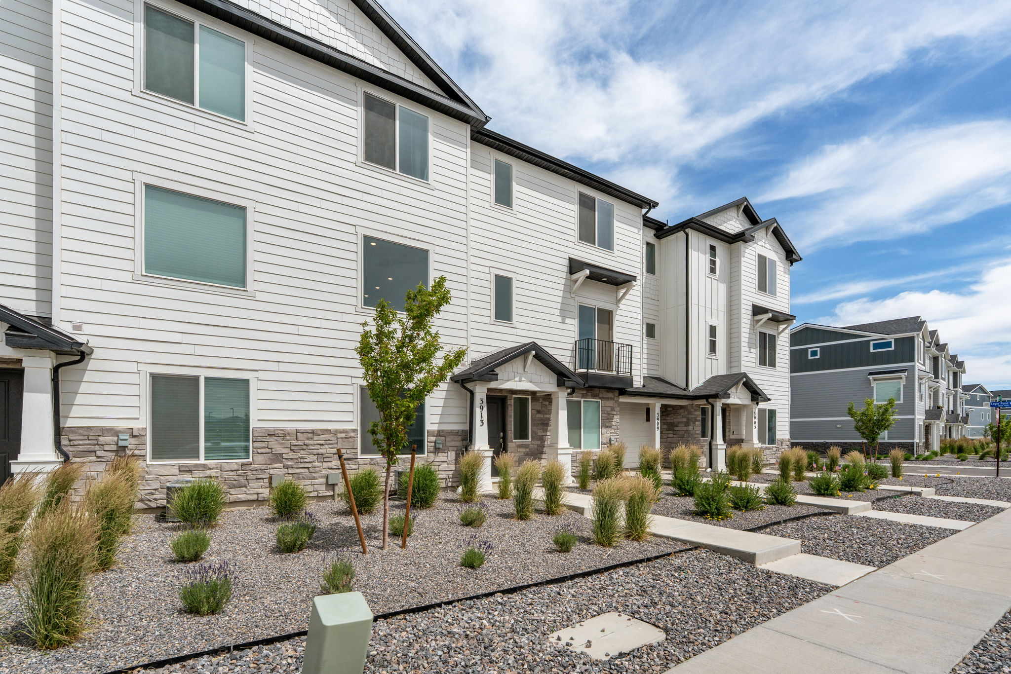 EAGLE POINT - Residential