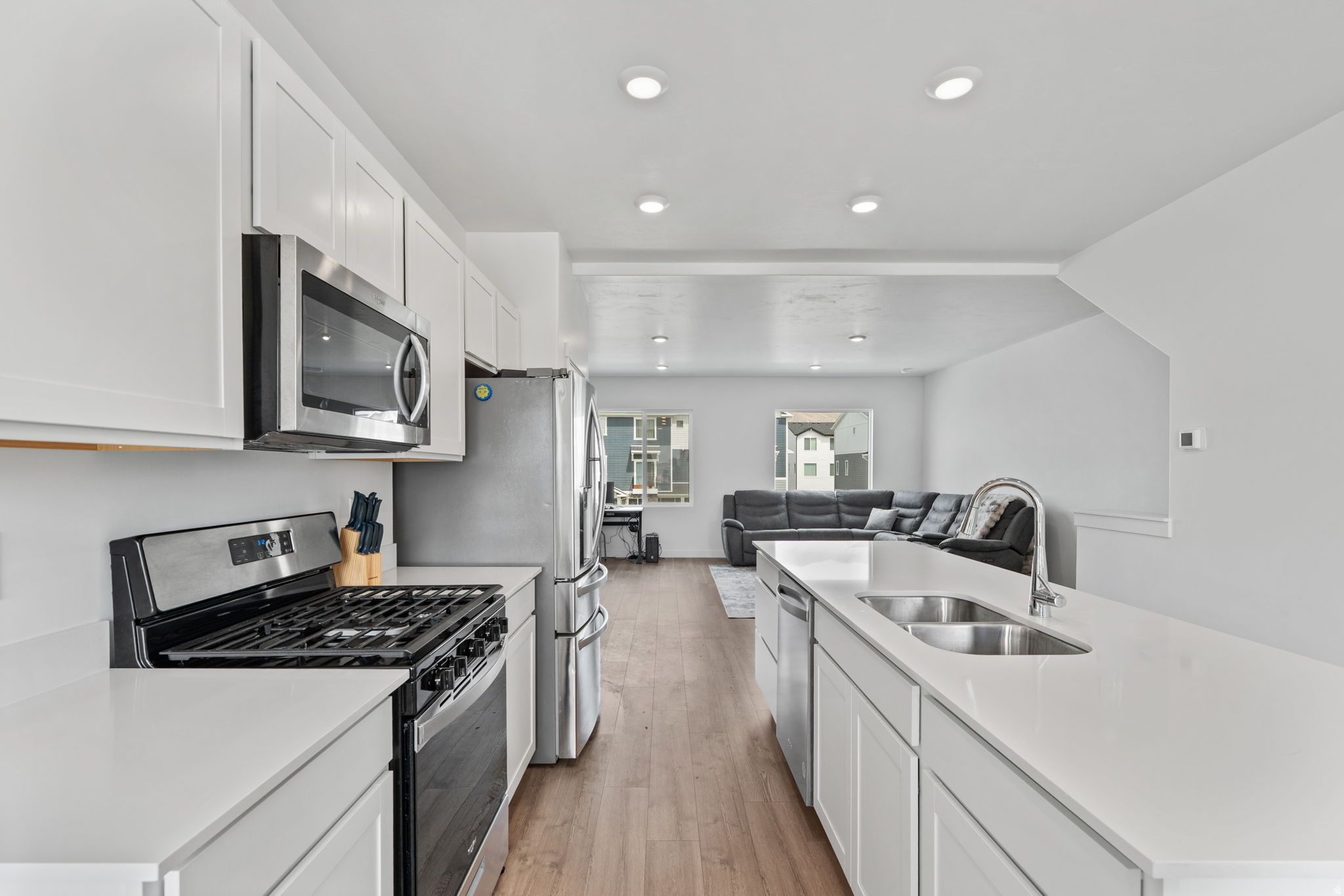EAGLE POINT - Residential