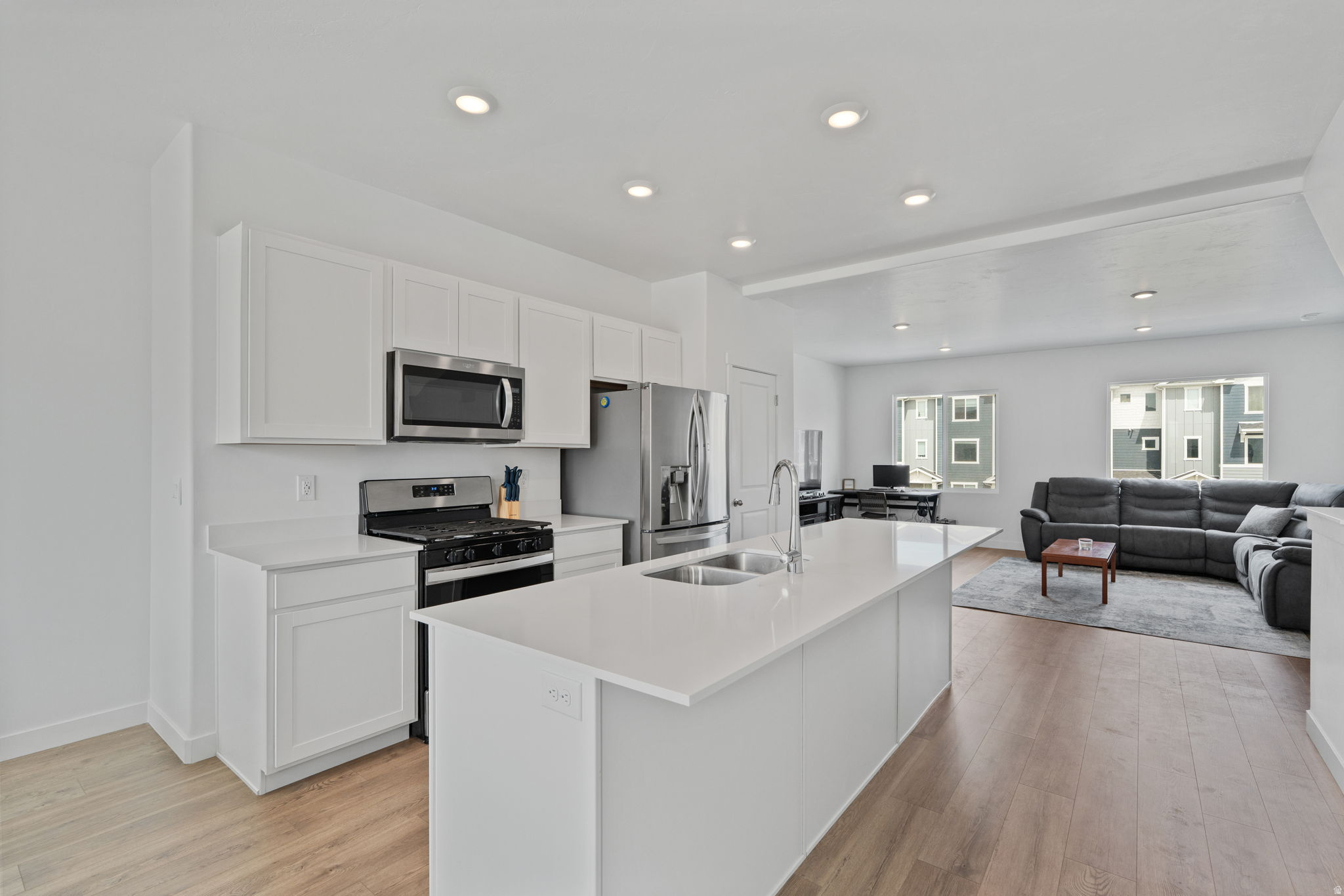 EAGLE POINT - Residential