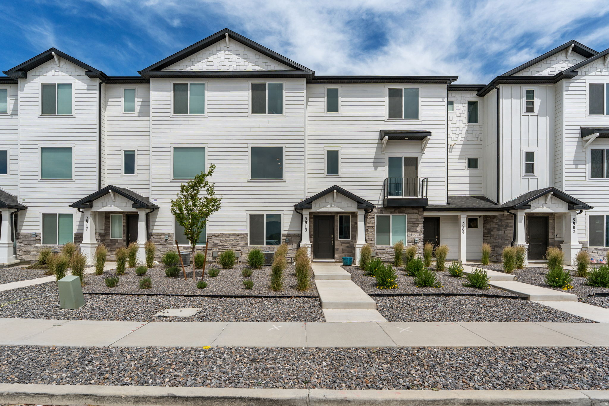 EAGLE POINT - Residential