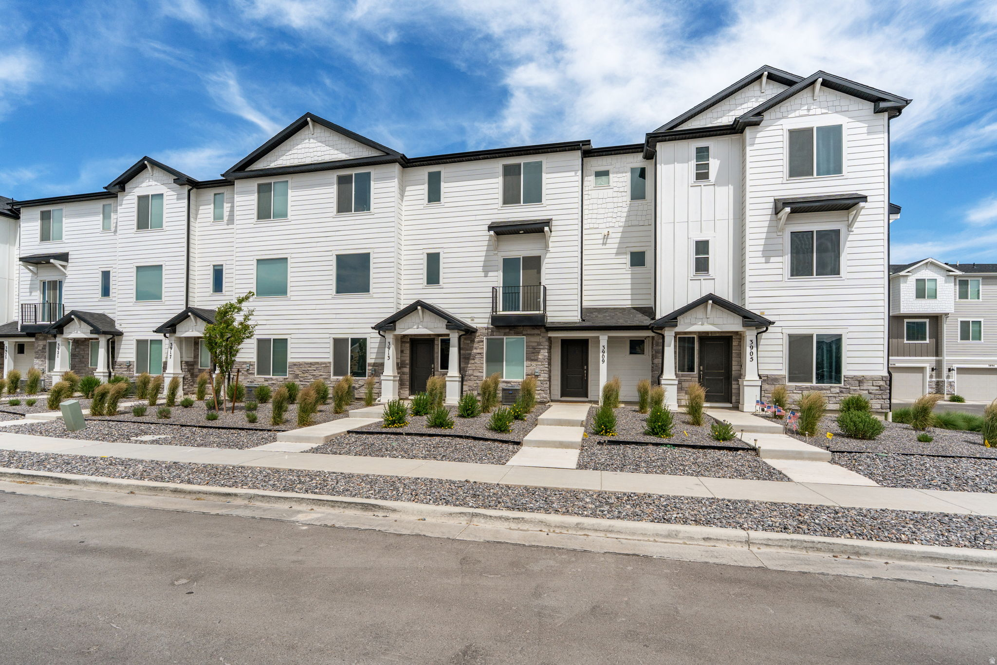 EAGLE POINT - Residential