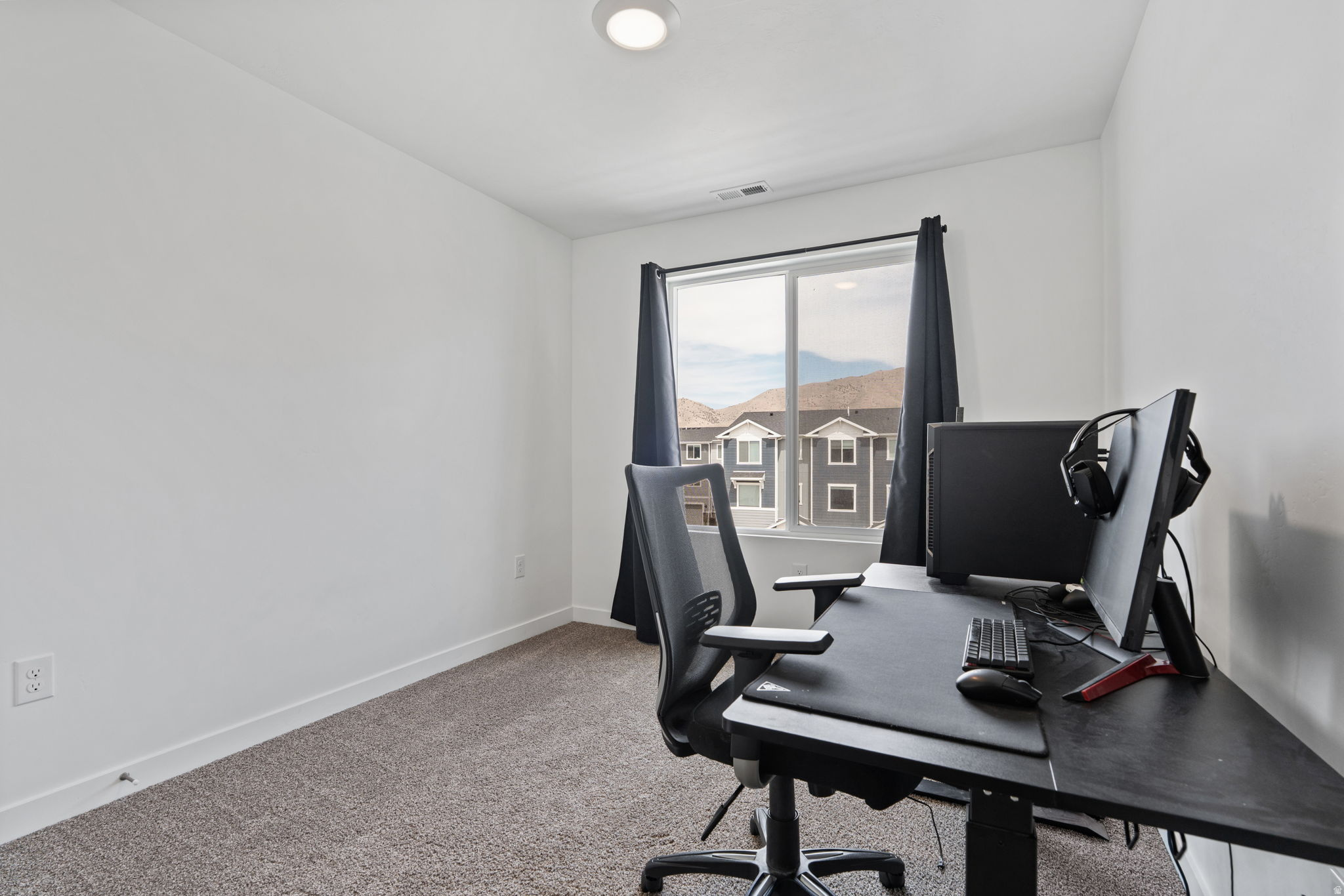 EAGLE POINT - Residential