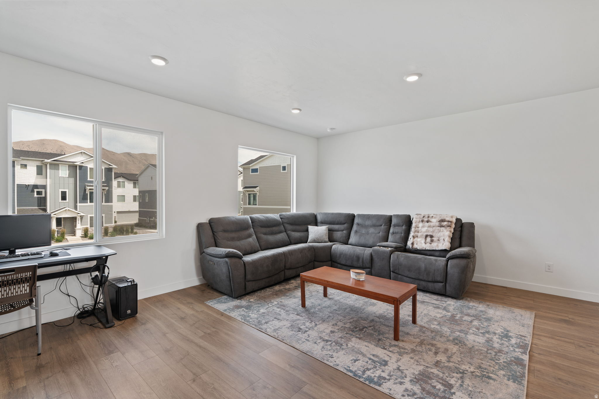EAGLE POINT - Residential