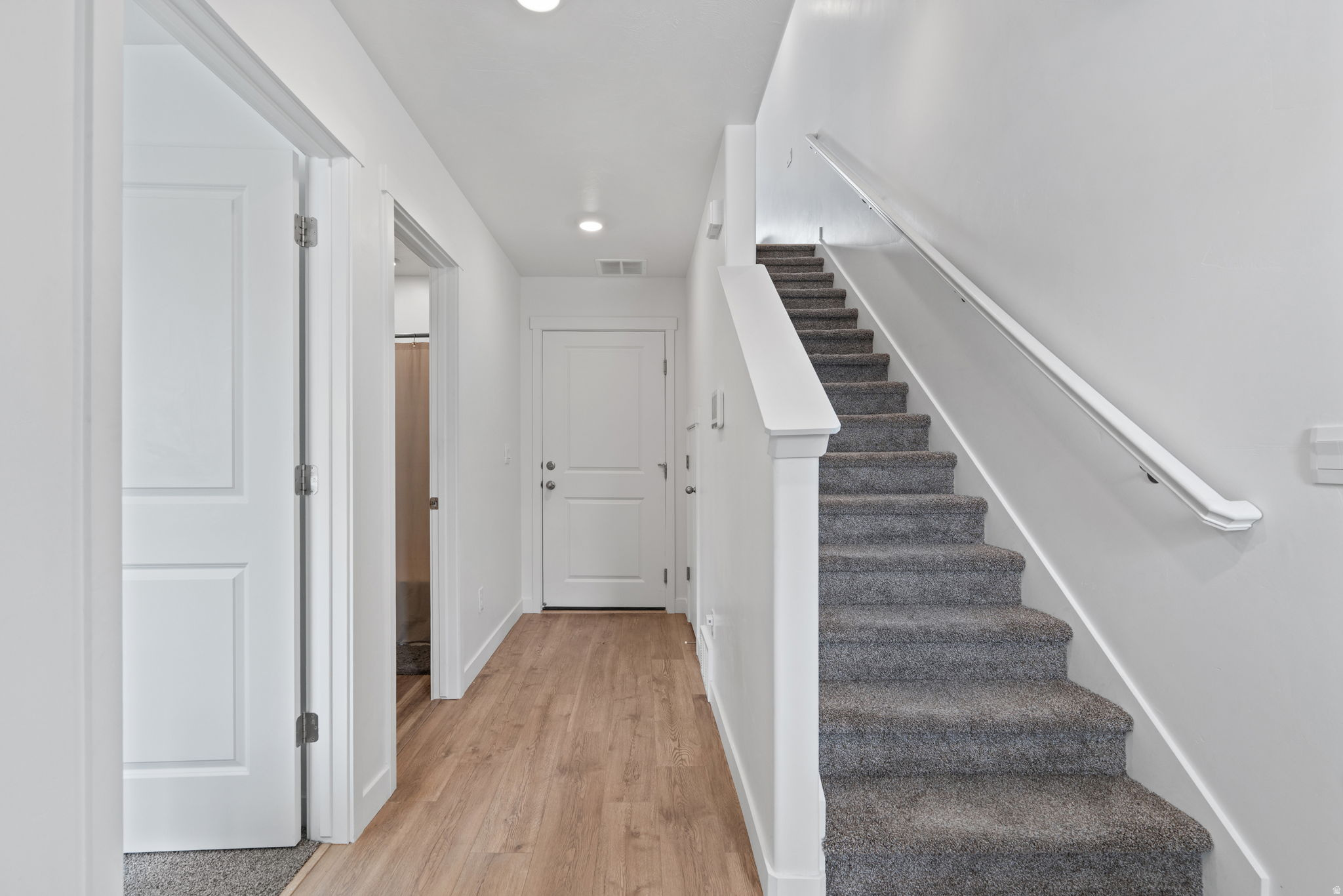 EAGLE POINT - Residential