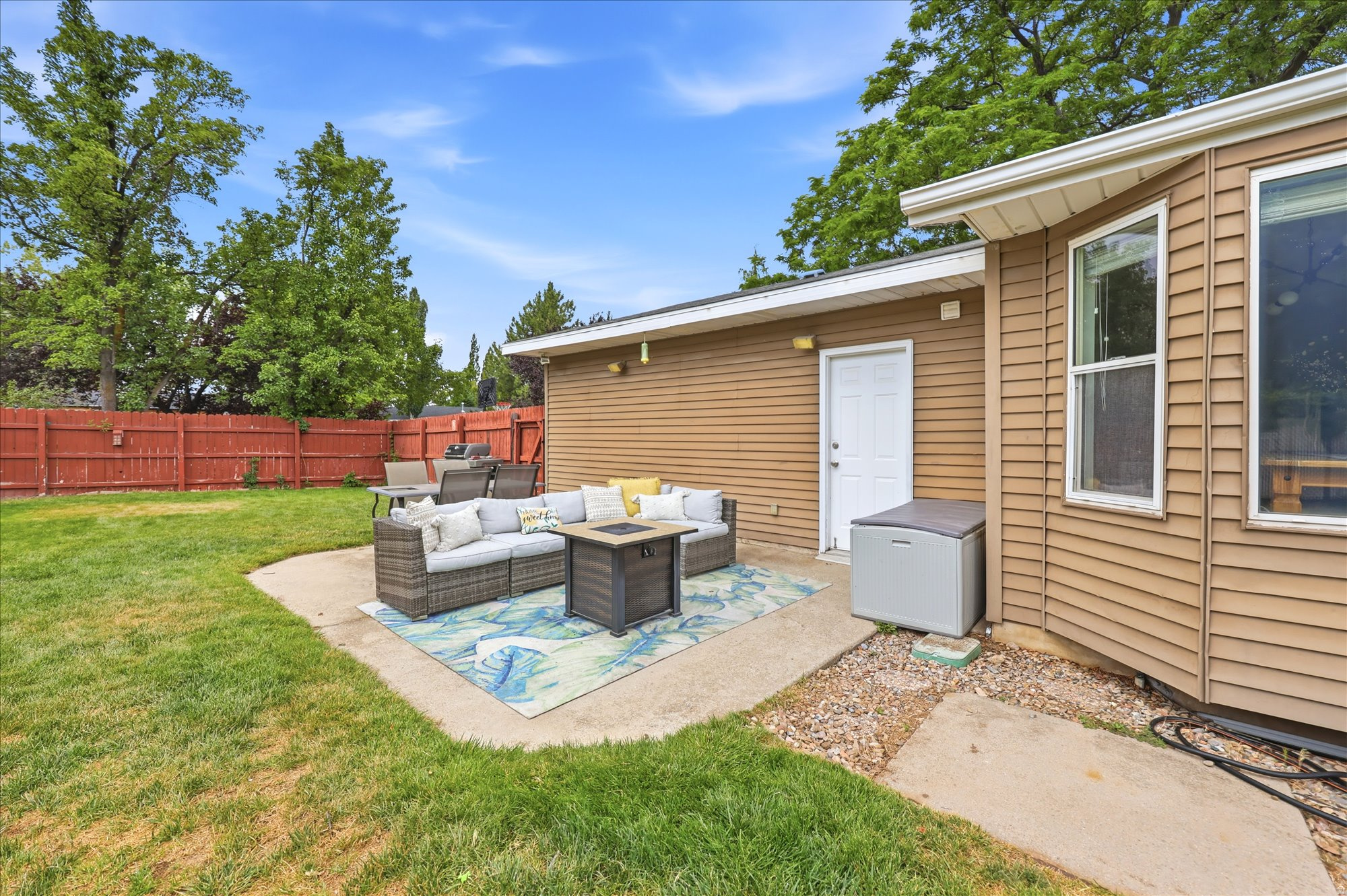 MEADOWS - Residential