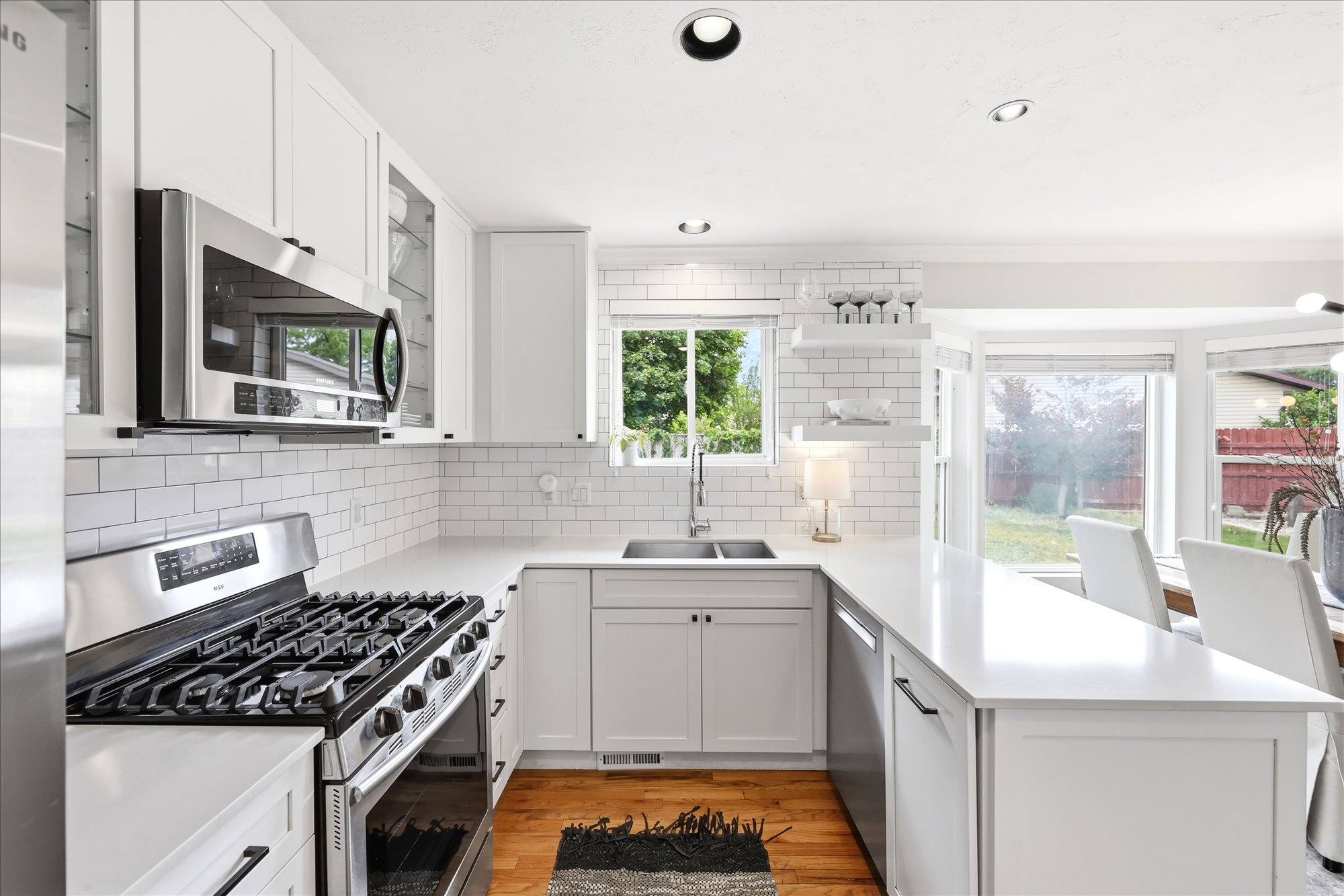 MEADOWS - Residential
