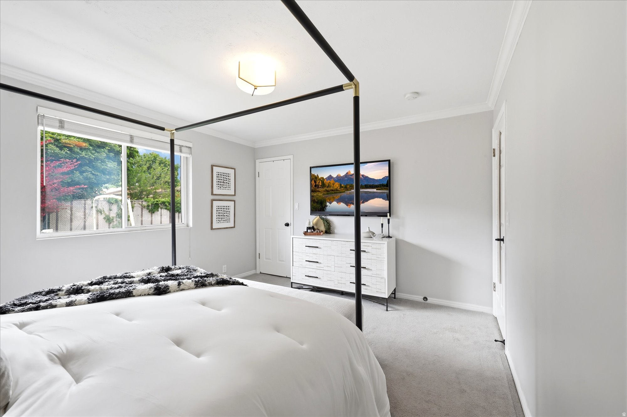 MEADOWS - Residential