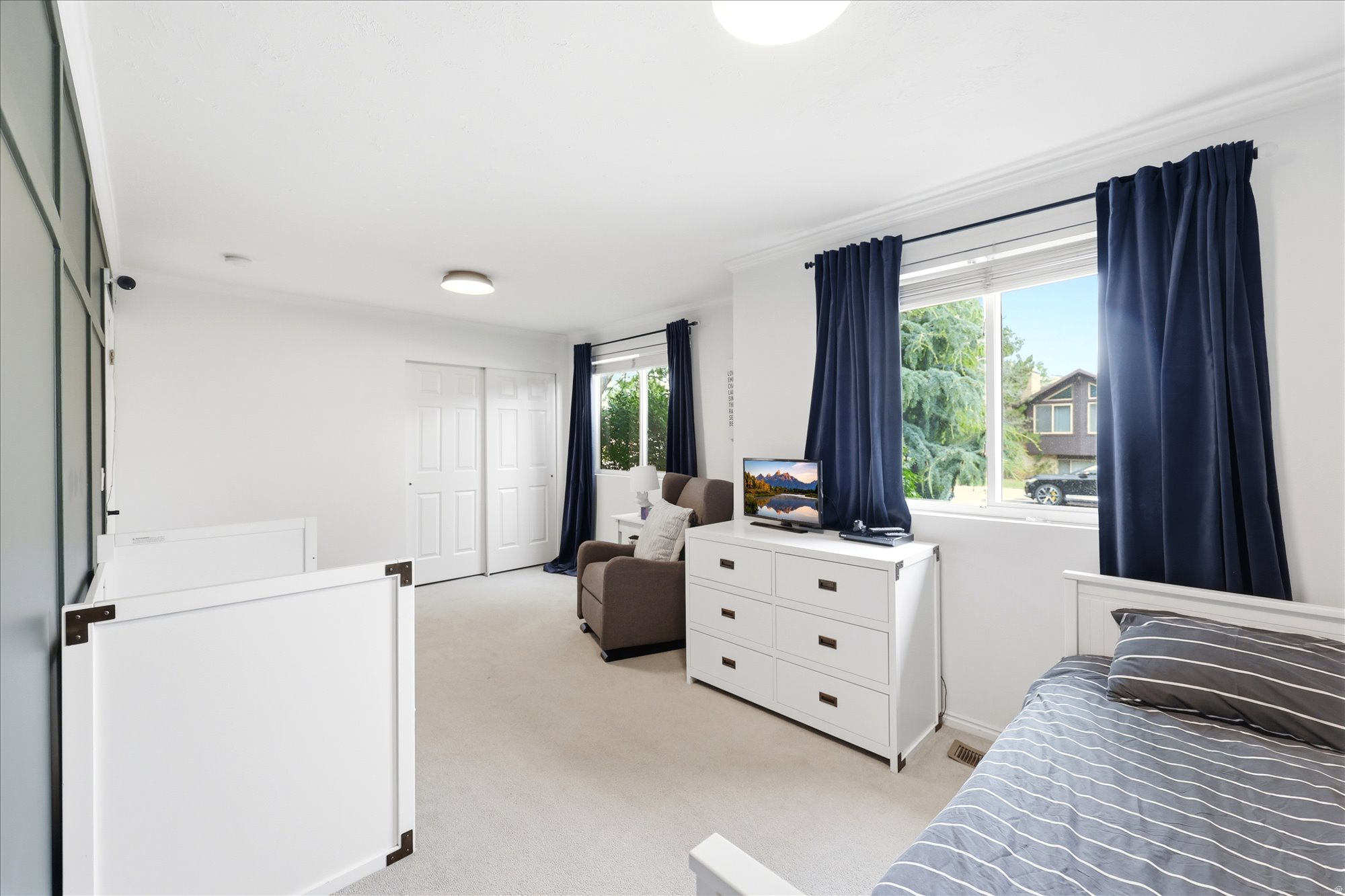 MEADOWS - Residential