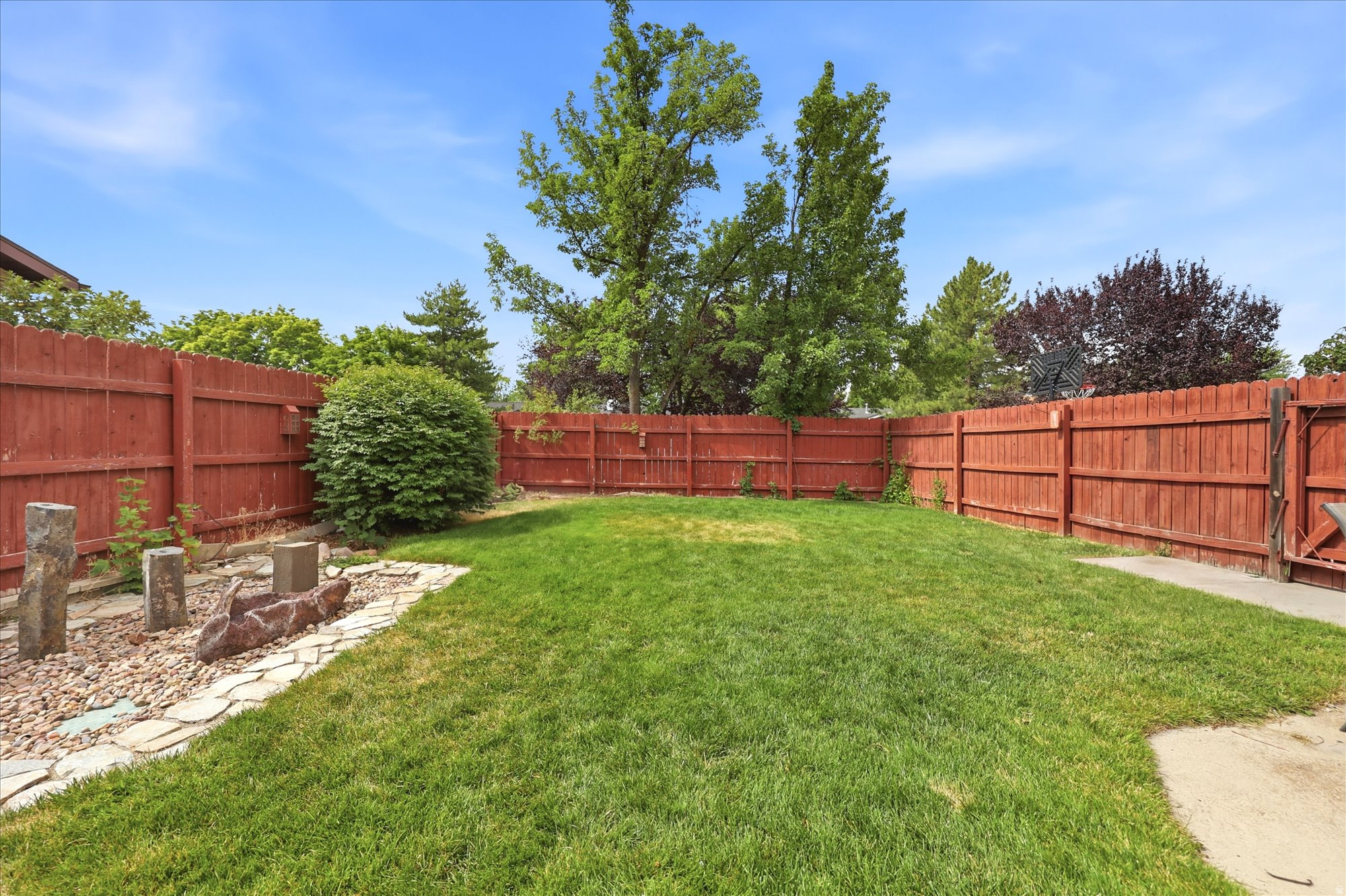 MEADOWS - Residential