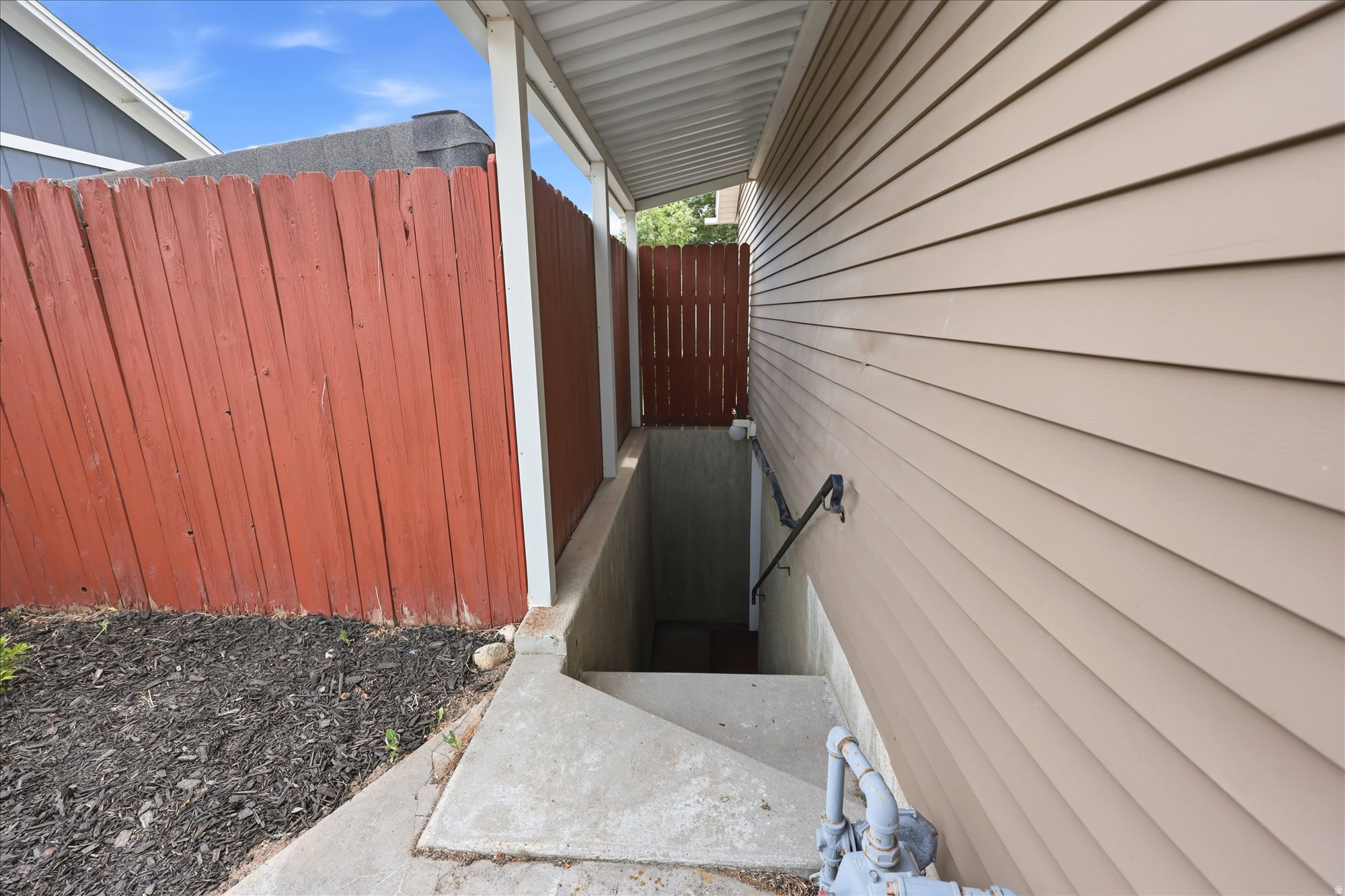 MEADOWS - Residential