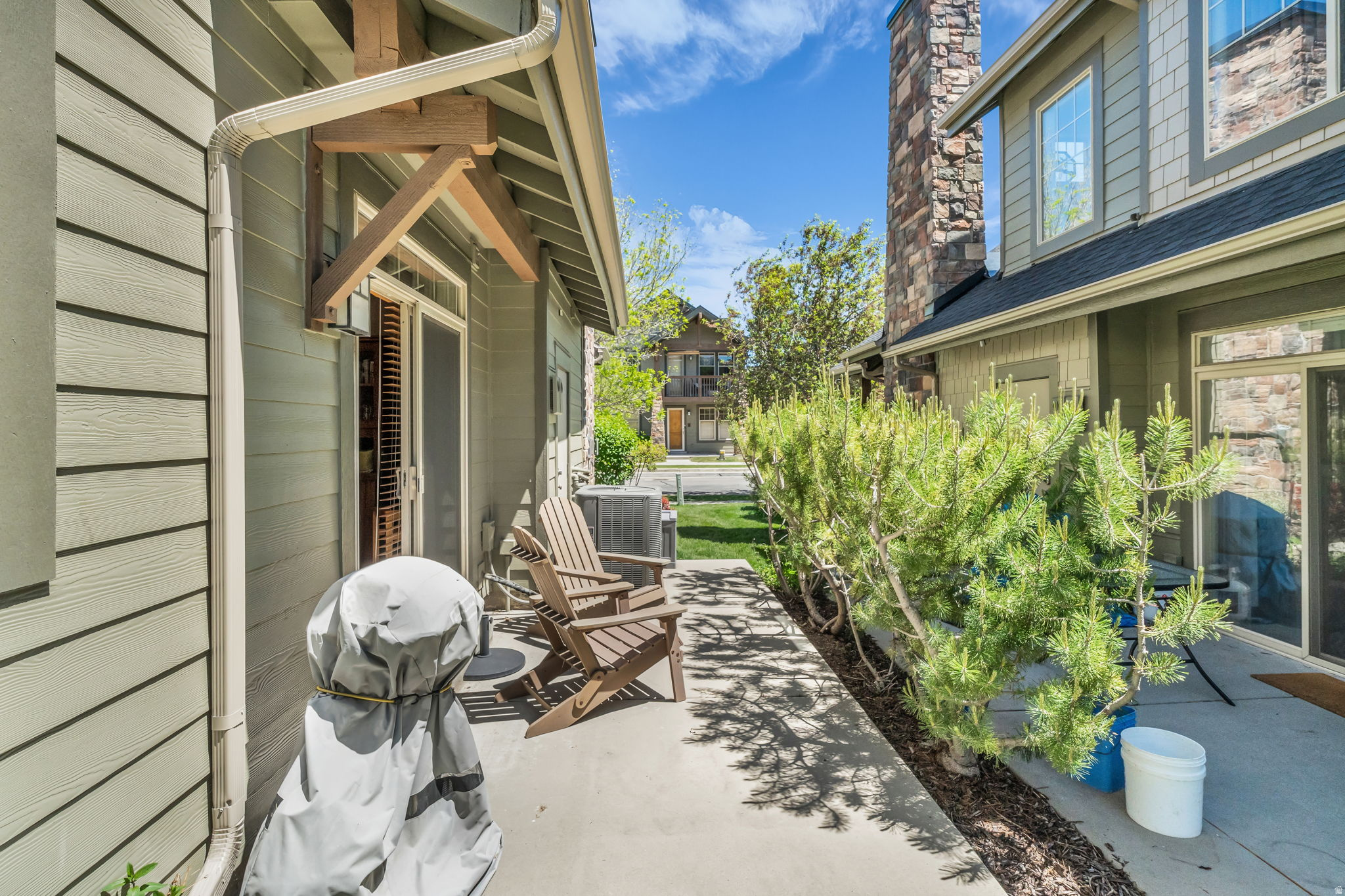 FOX POINT - Residential
