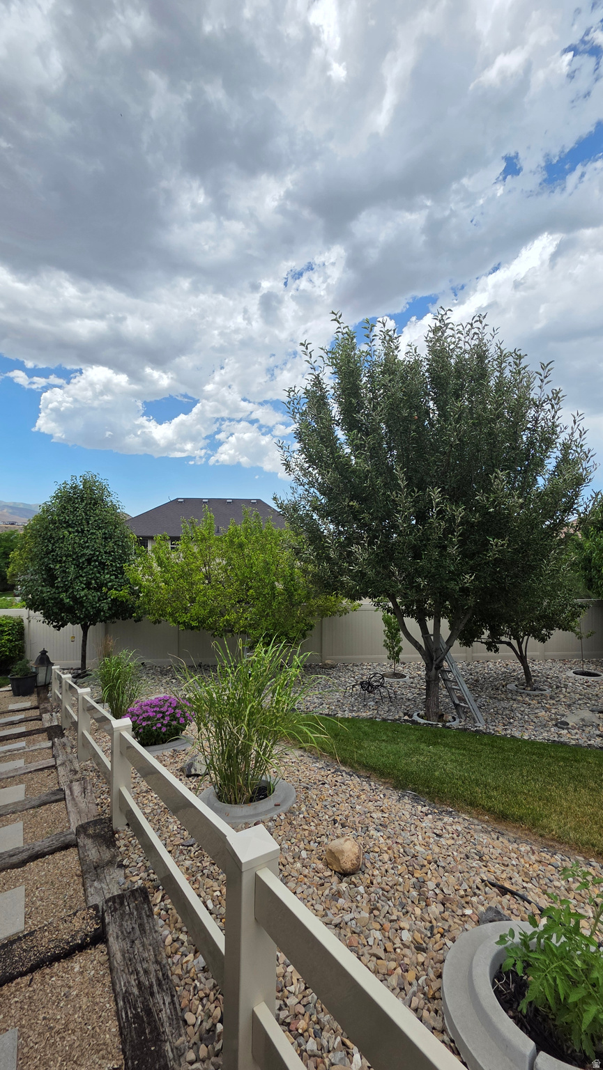 COVE AT HERRIMAN SPR - Residential