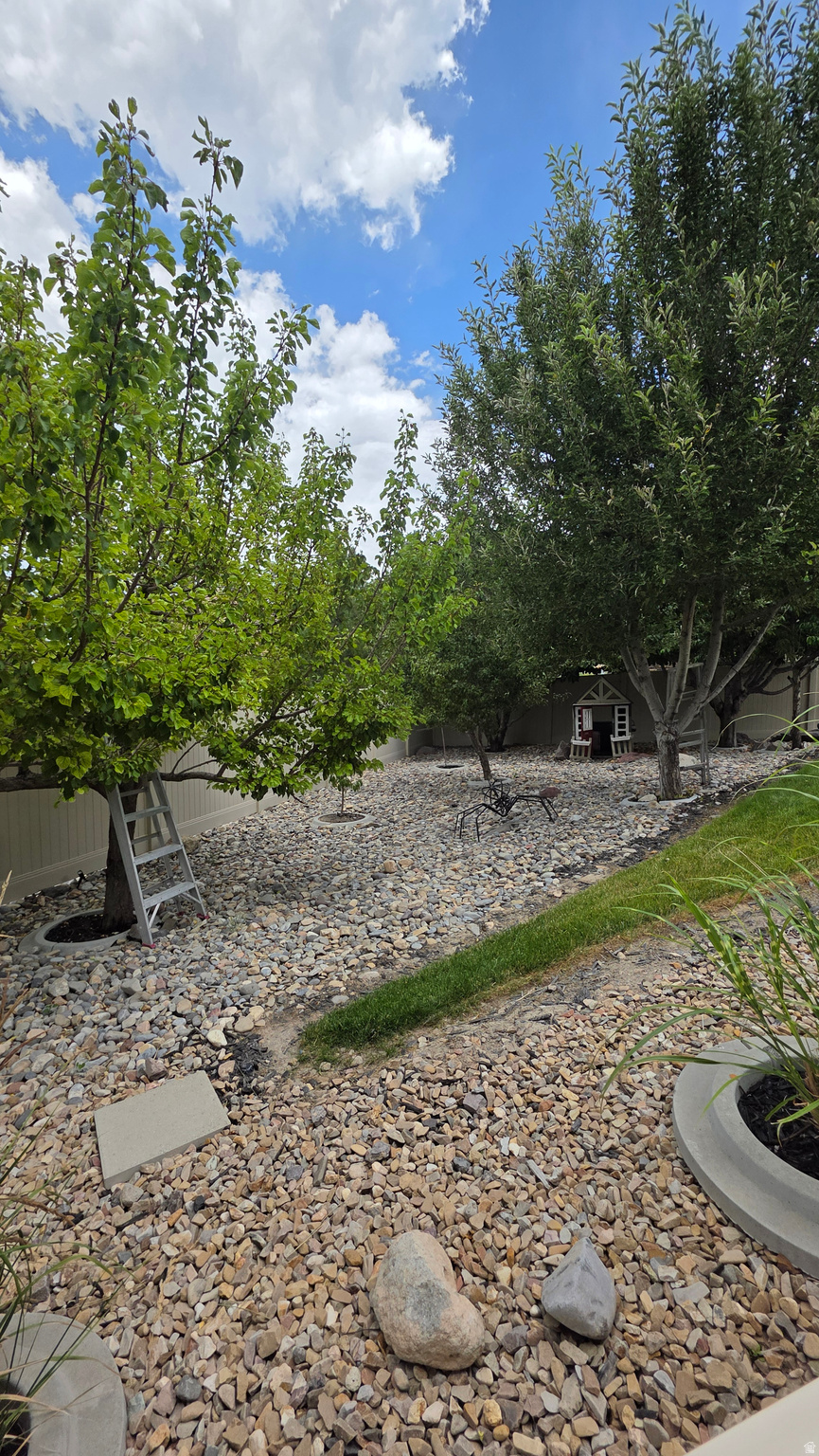 COVE AT HERRIMAN SPR - Residential