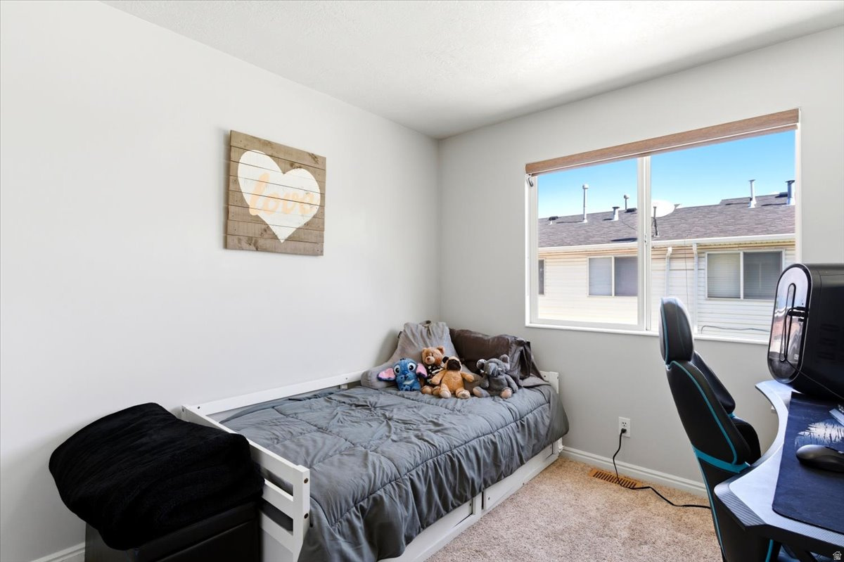 PEREGRINE POINTE - Residential
