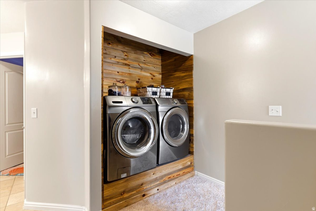 PEREGRINE POINTE - Residential