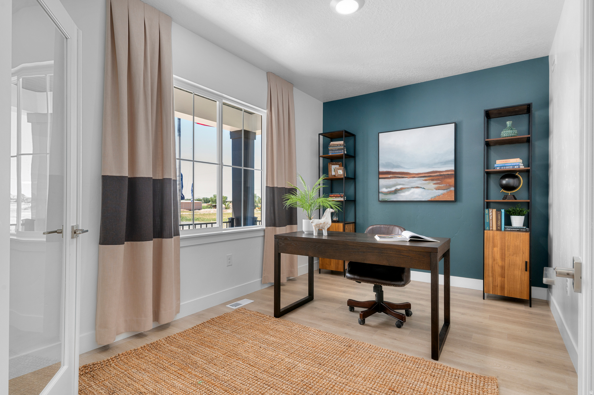 MOUNTAINSIDE ESTATES - Residential