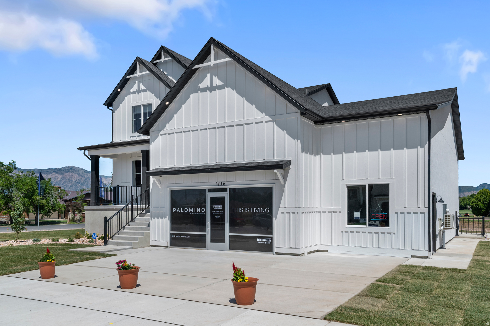 MOUNTAINSIDE ESTATES - Residential