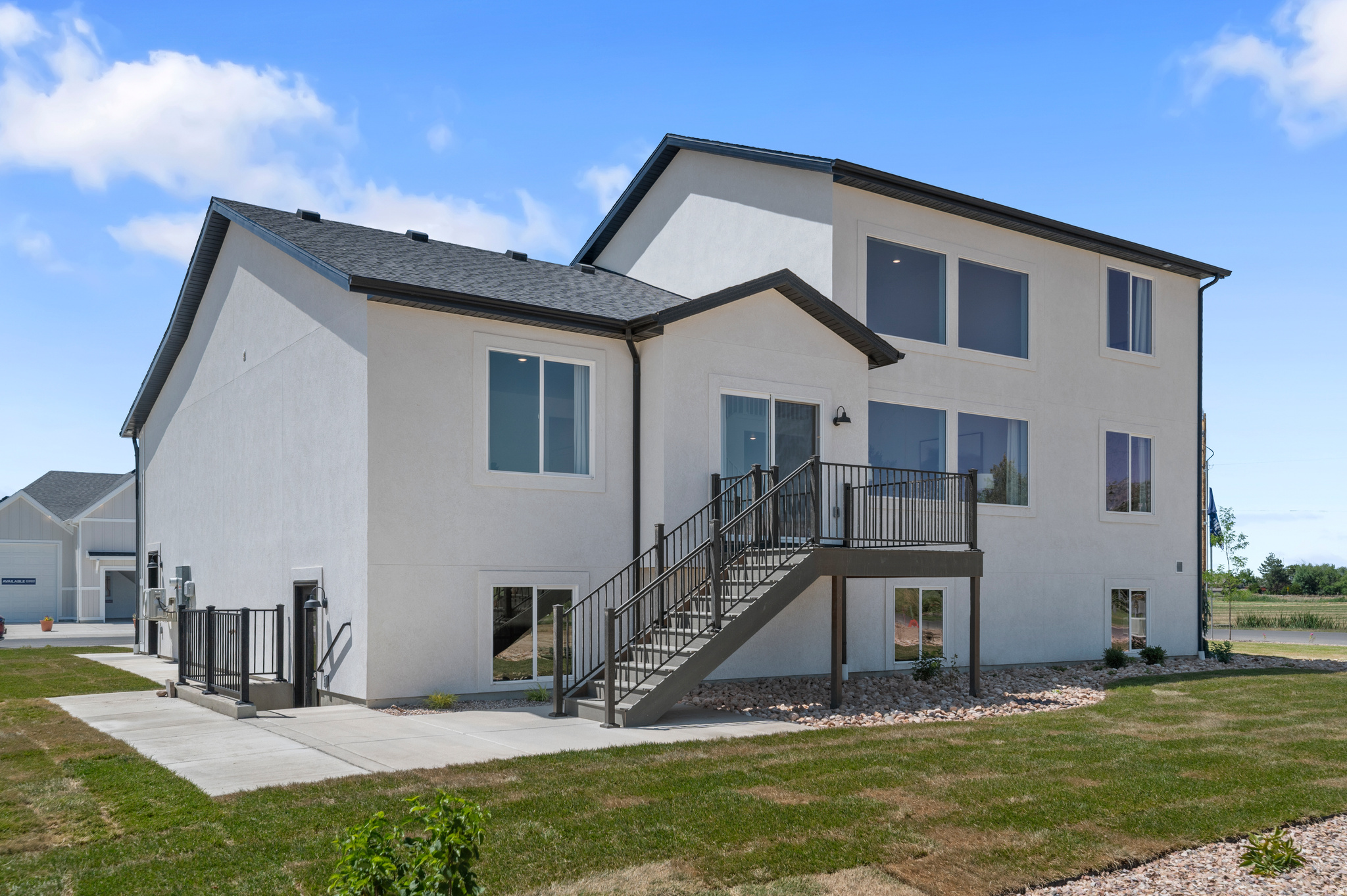 MOUNTAINSIDE ESTATES - Residential