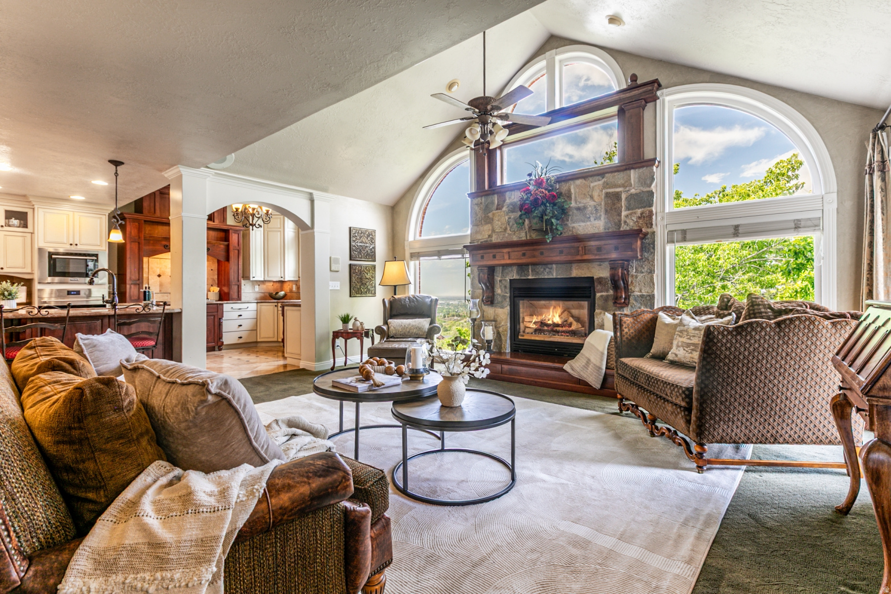 TWIN PEAKS COVE - Residential