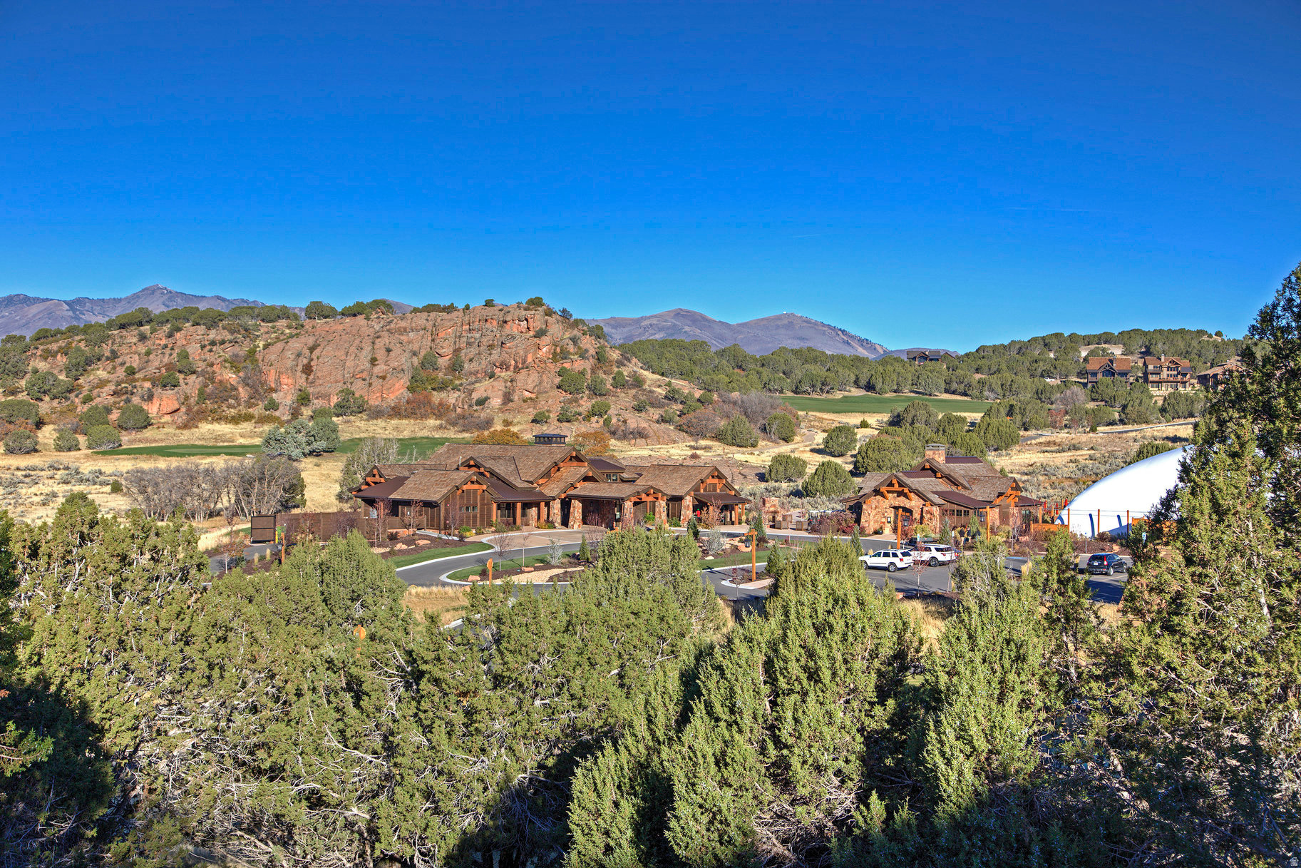 RED LEDGES - Residential