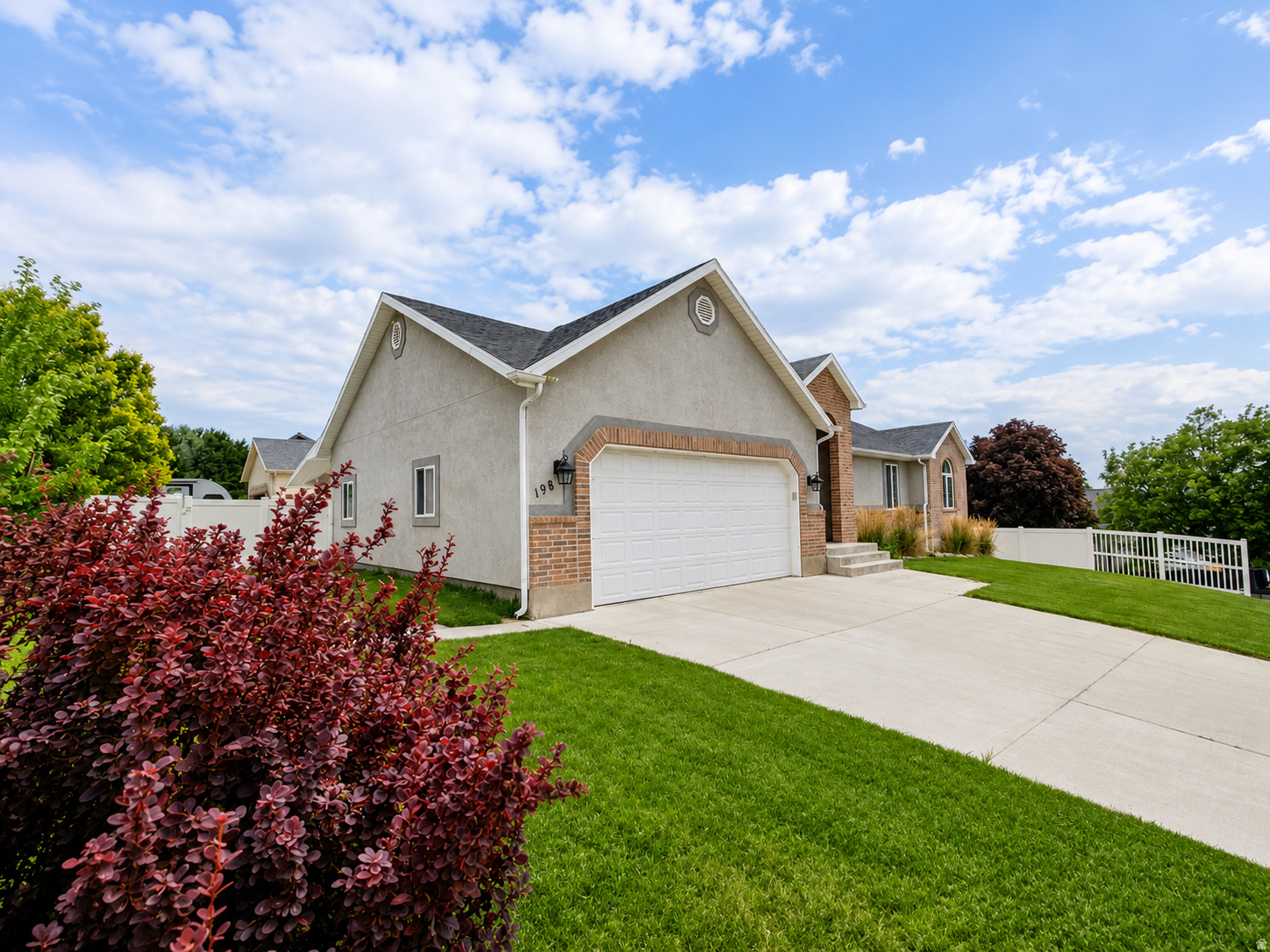 SUNRISE RIDGE - Residential