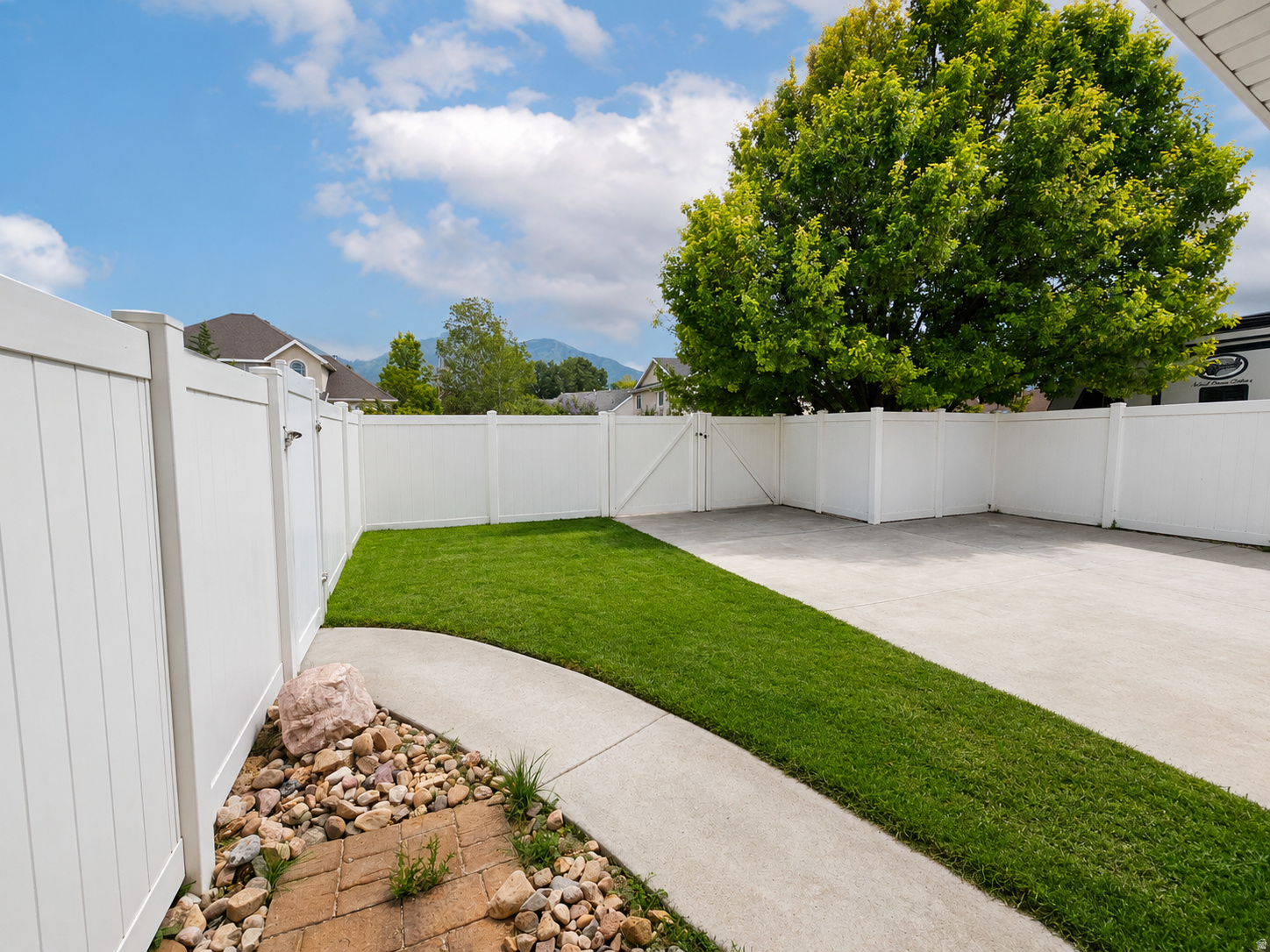 SUNRISE RIDGE - Residential