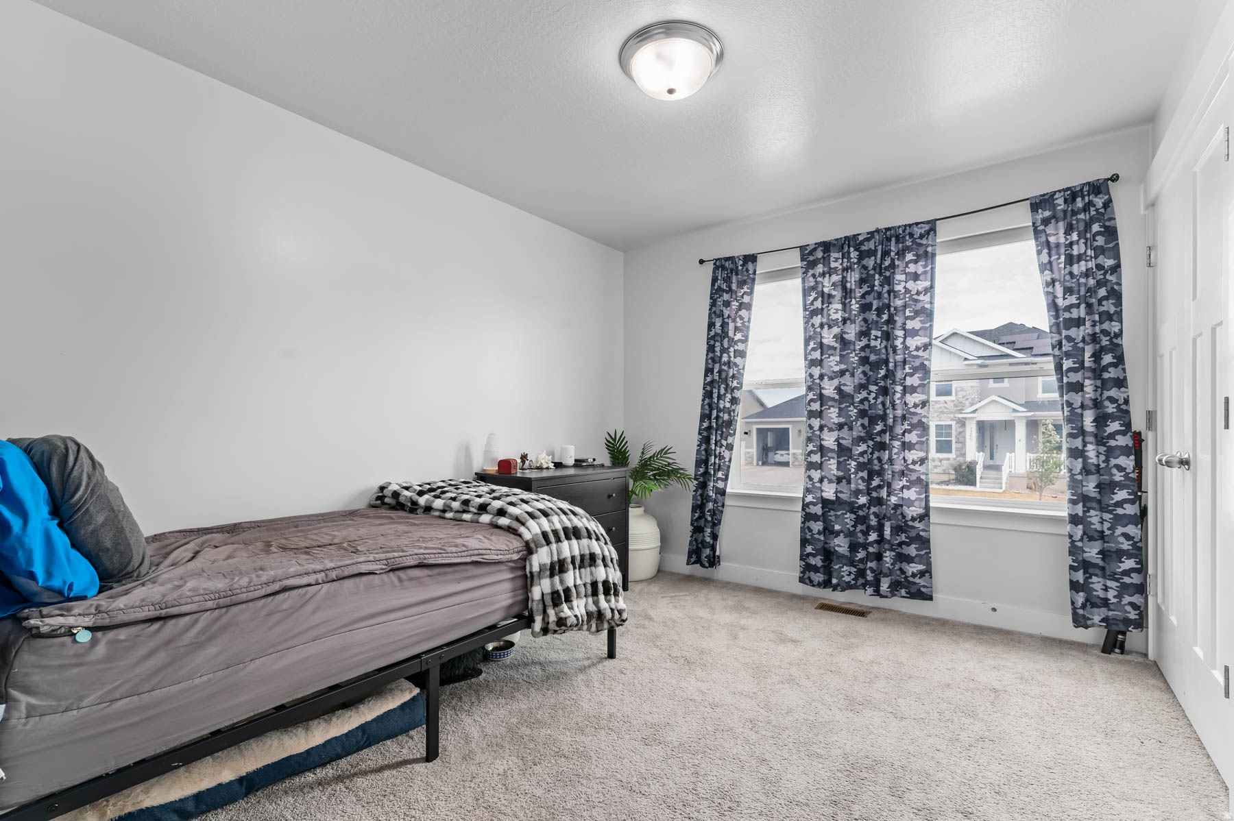 RIDGE - Residential