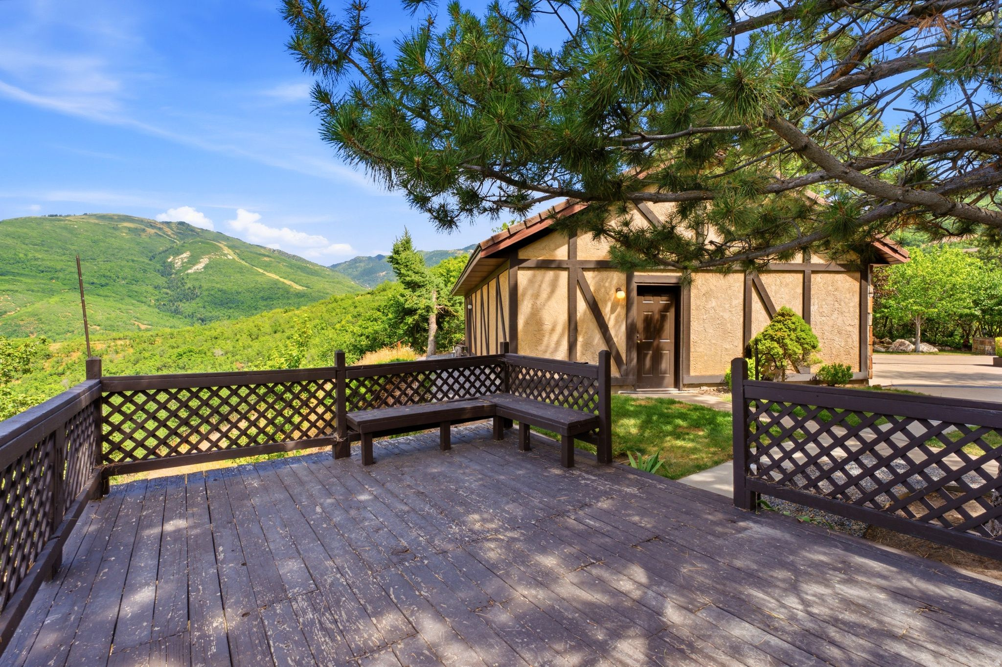 MAPLE COVE - Residential