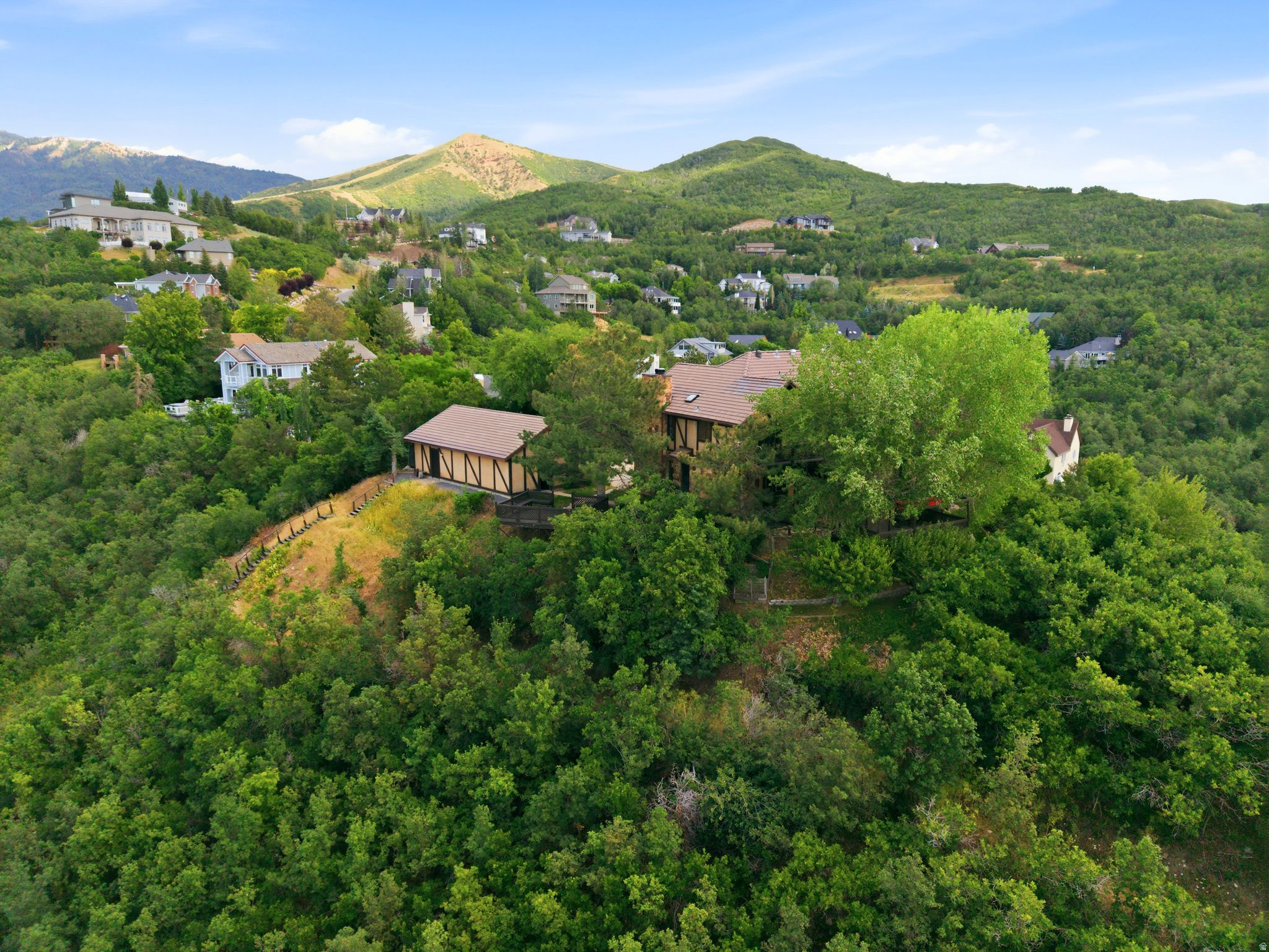 MAPLE COVE - Residential
