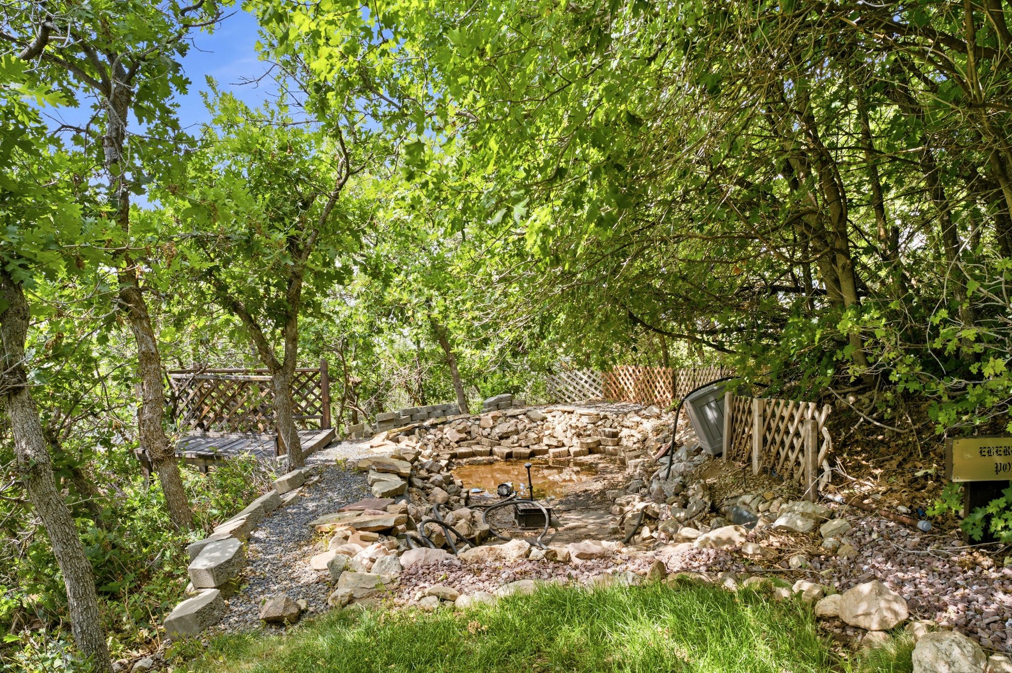 MAPLE COVE - Residential