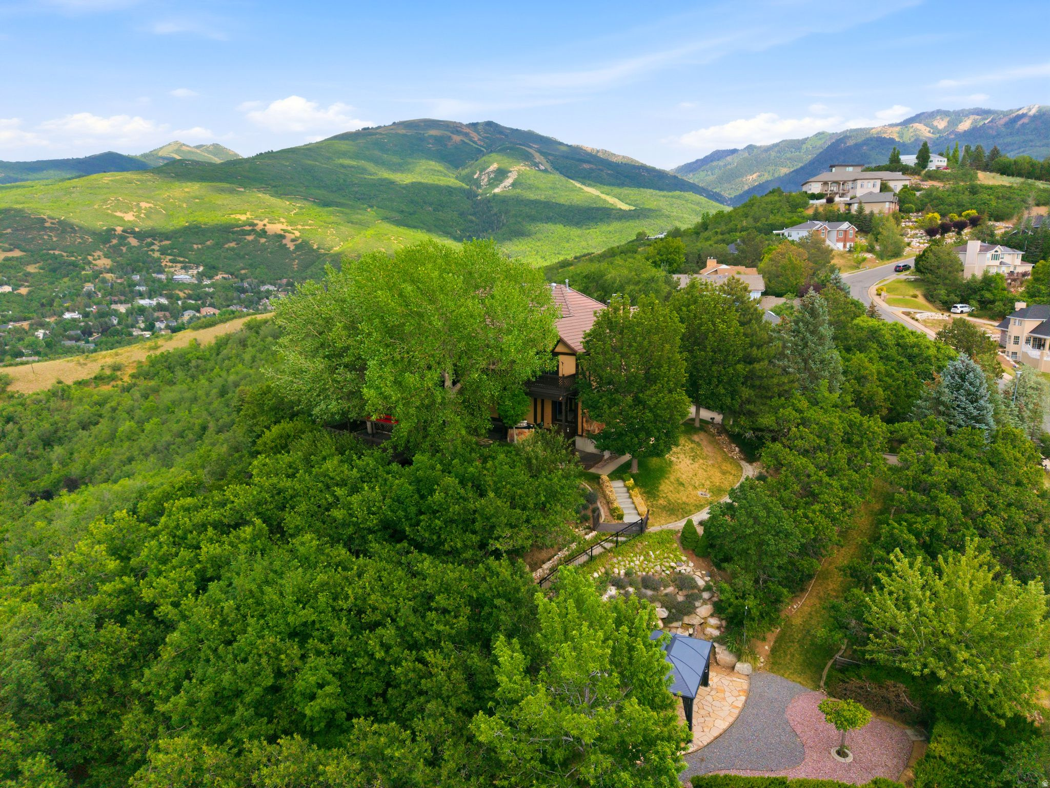MAPLE COVE - Residential