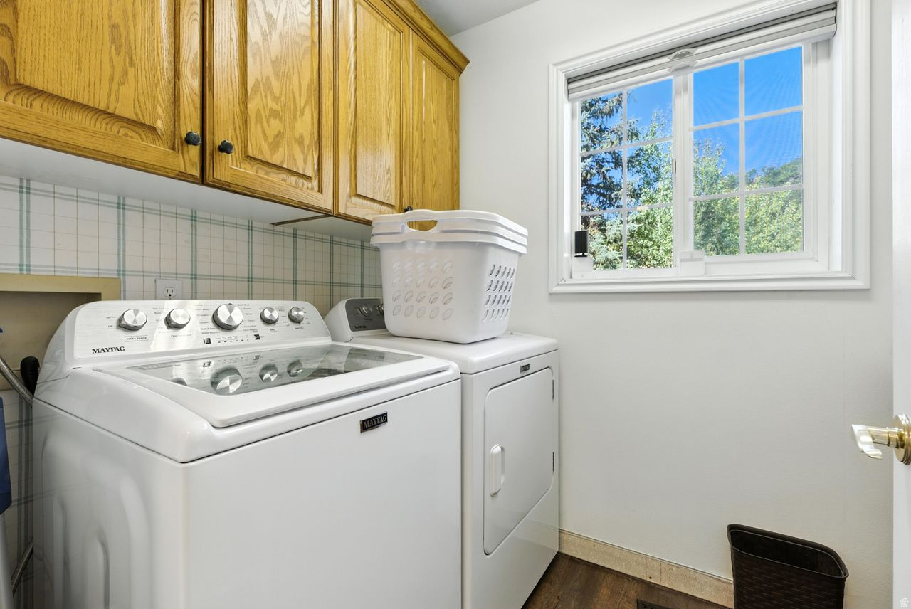SWISS OAKS CONDOMINIUMS - Residential