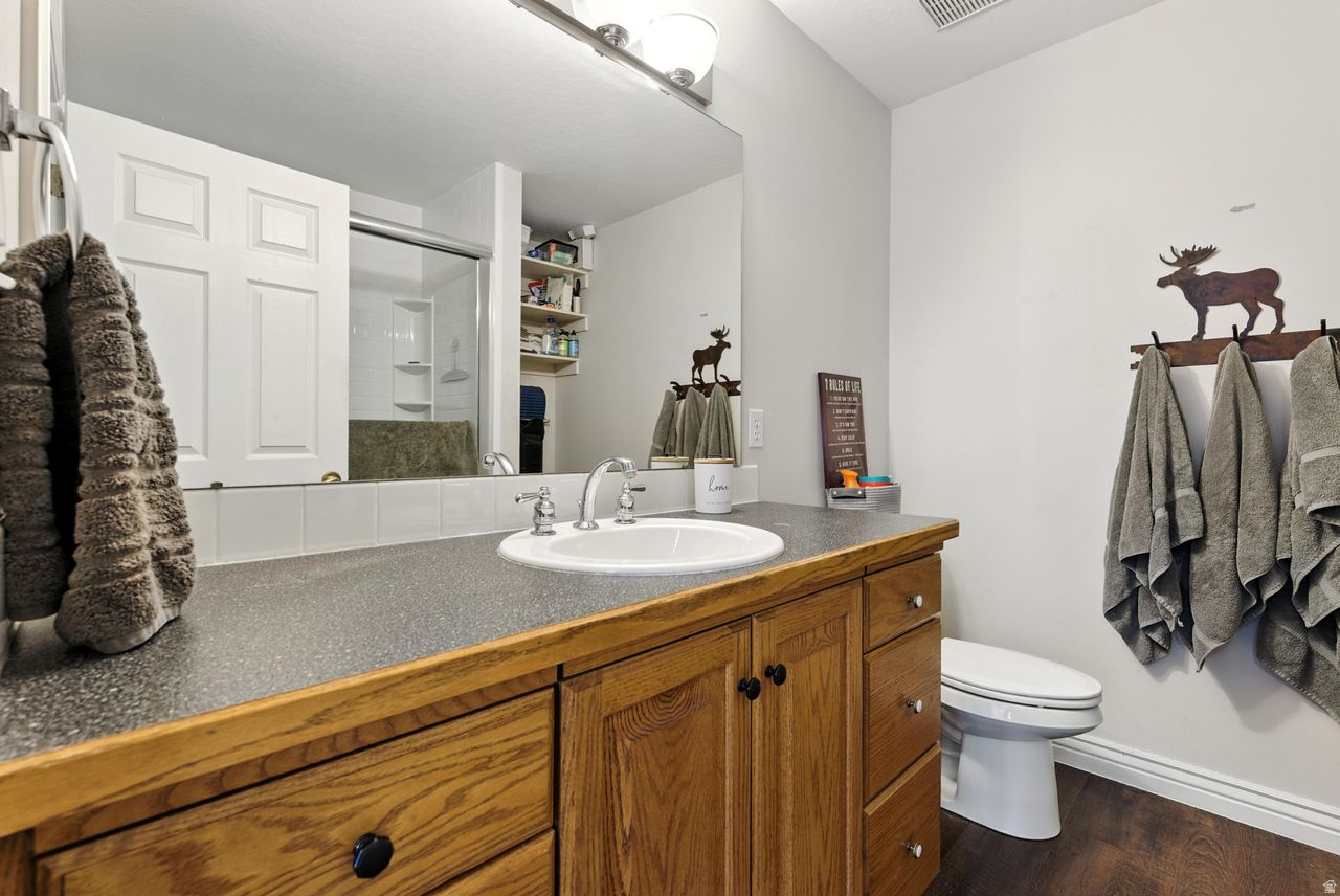 SWISS OAKS CONDOMINIUMS - Residential