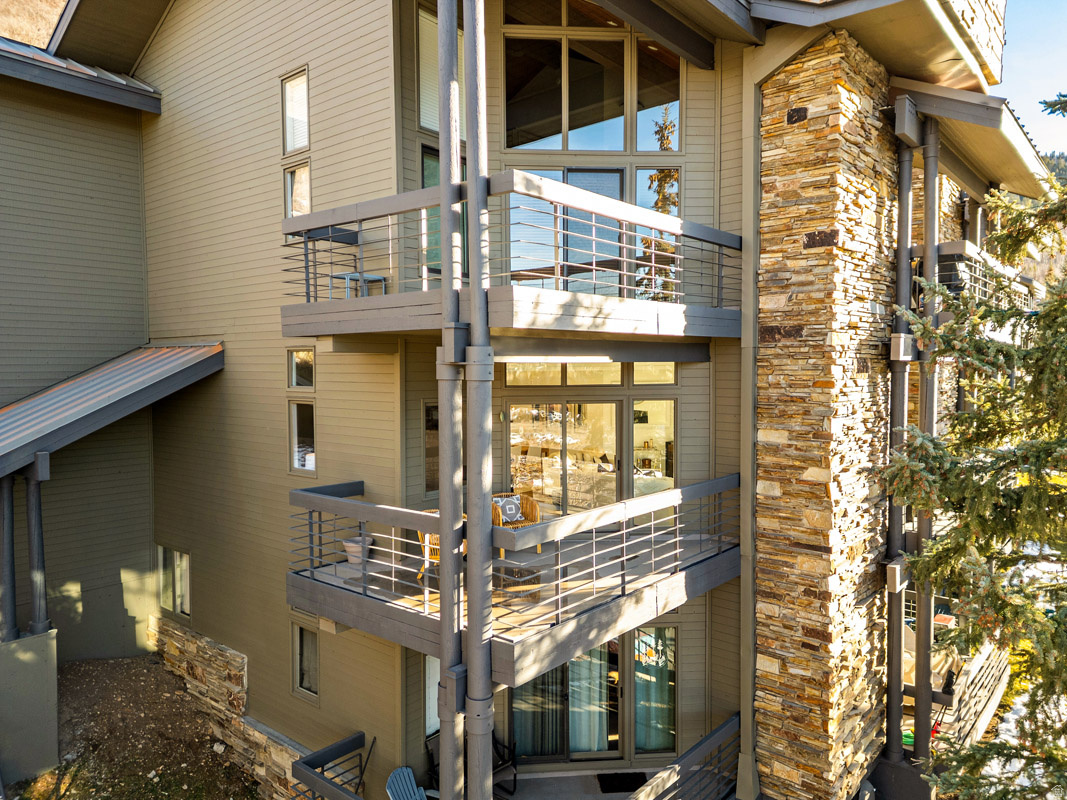 POWDER RUN CONDO - Residential