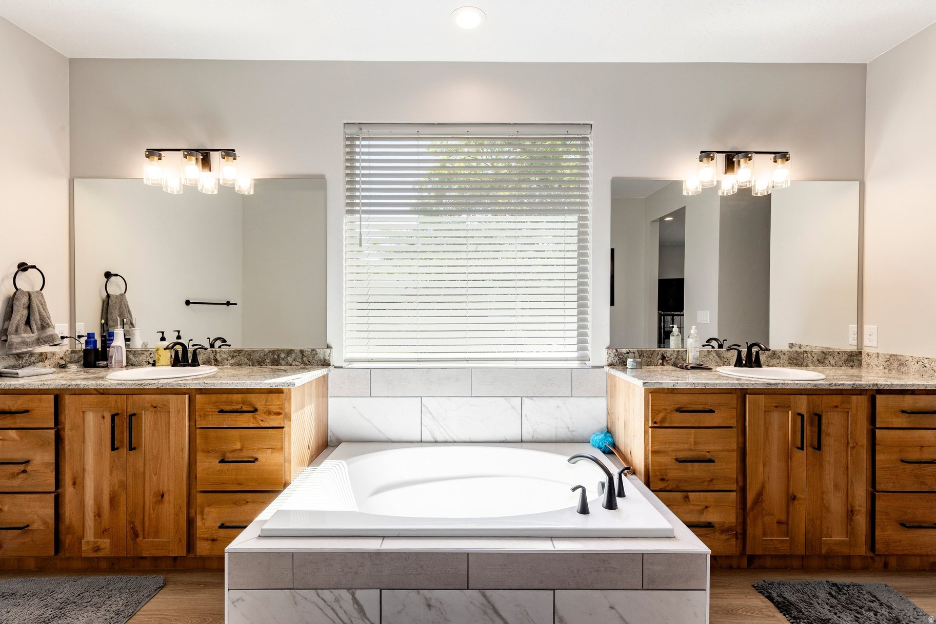 HARDMAN FIELDS - Residential
