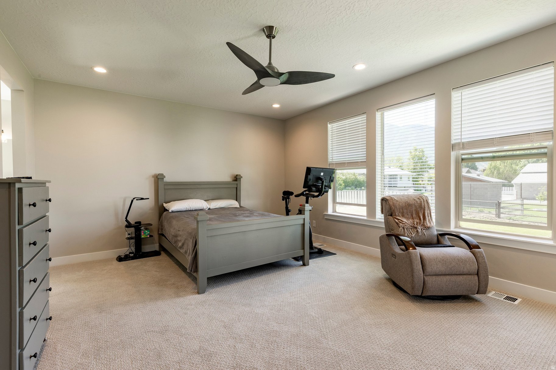 HARDMAN FIELDS - Residential