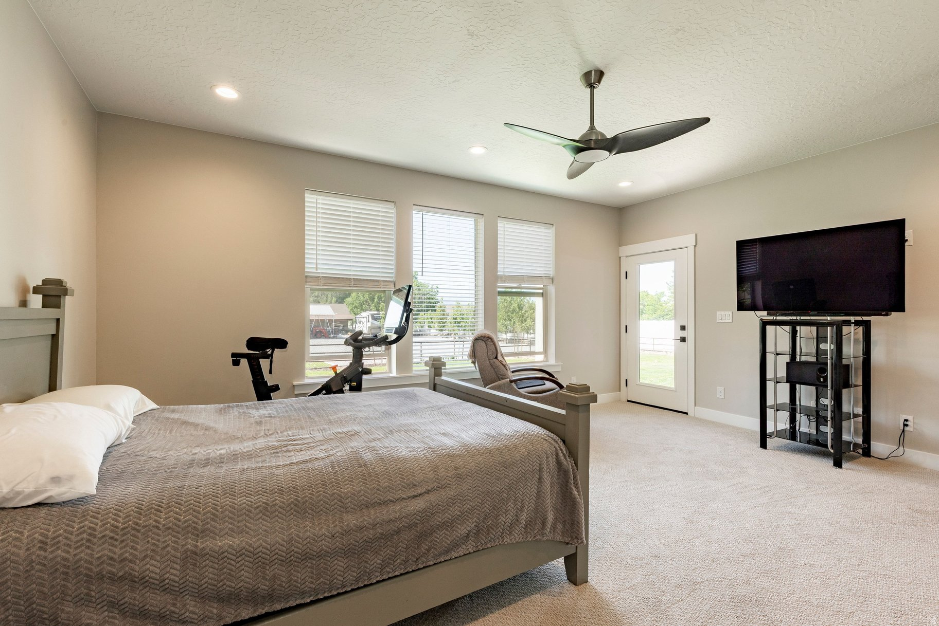 HARDMAN FIELDS - Residential