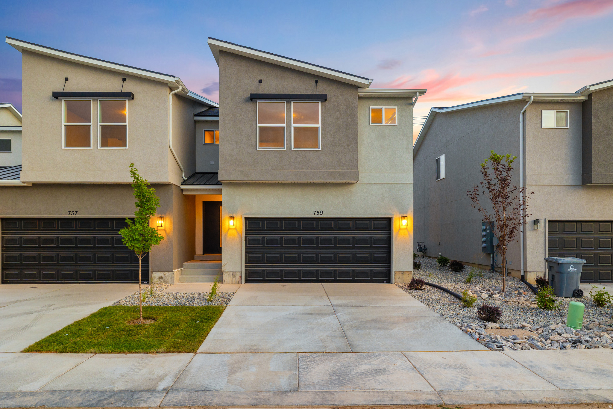 MAPLETON VILLAGE - Residential