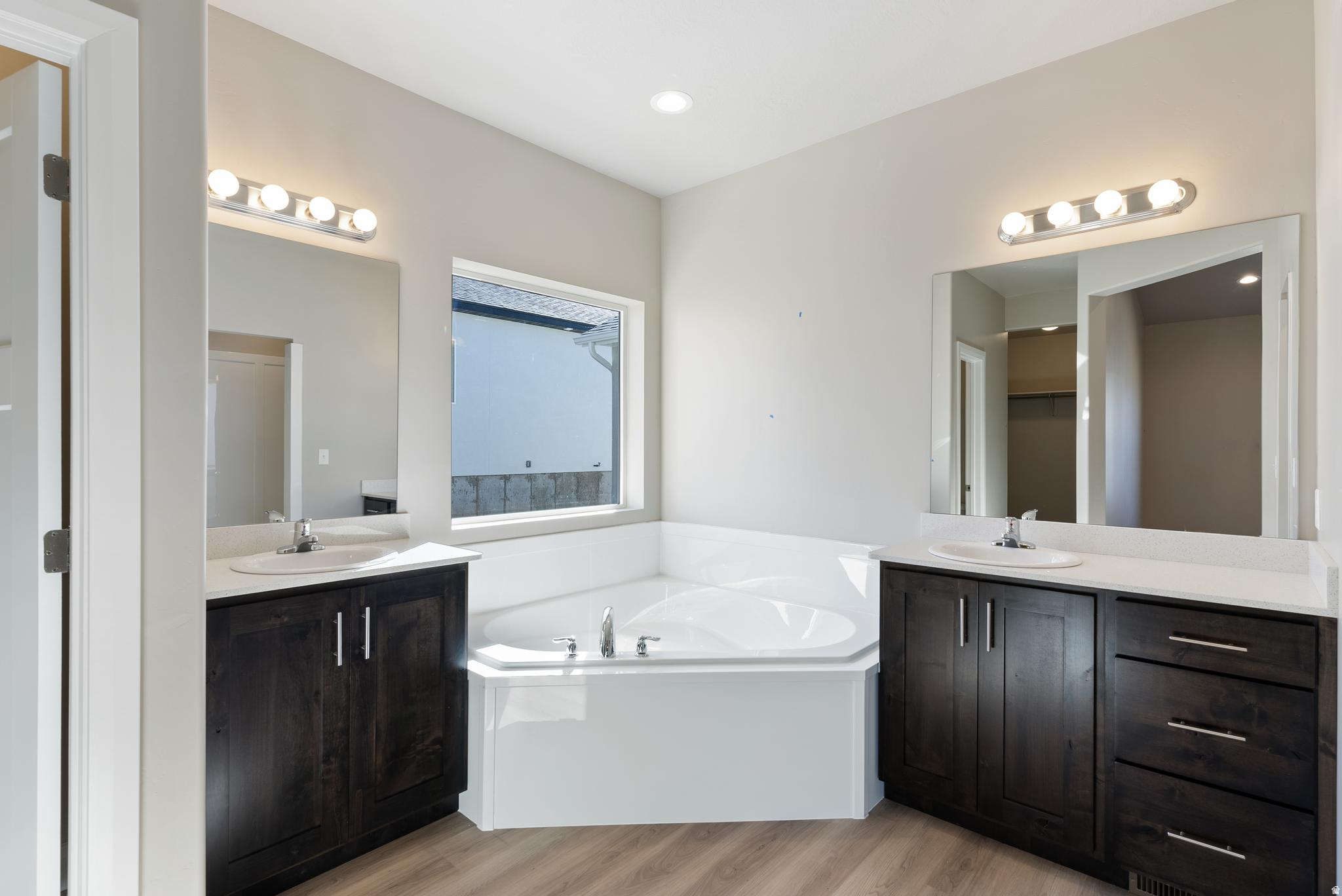 MAPLE MOUNTAIN - Residential