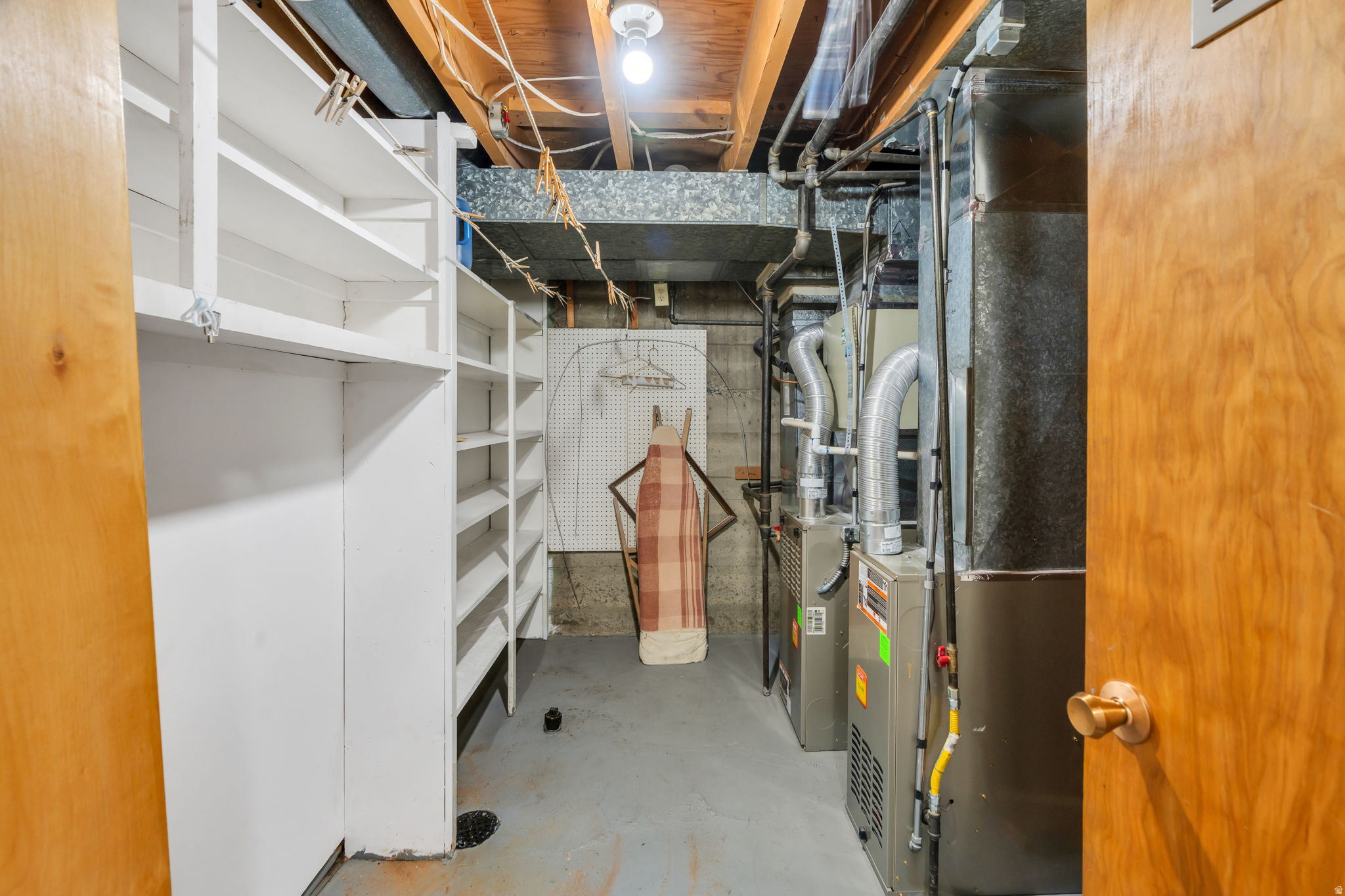 DIXON ACRS. - Residential