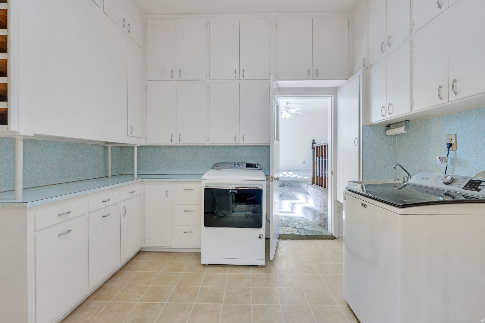 DIXON ACRS. - Residential