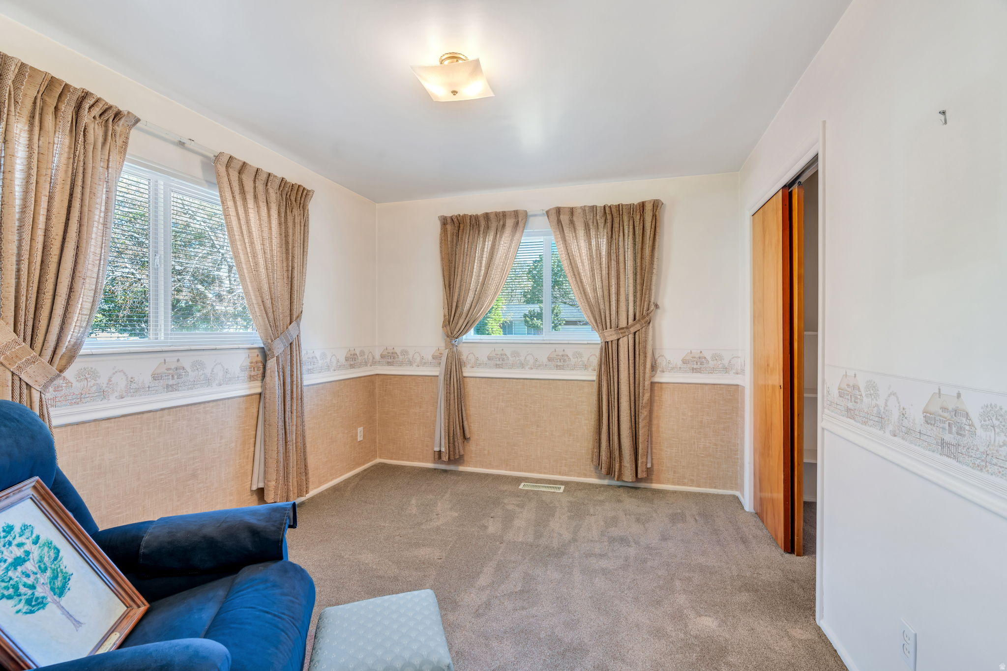 DIXON ACRS. - Residential