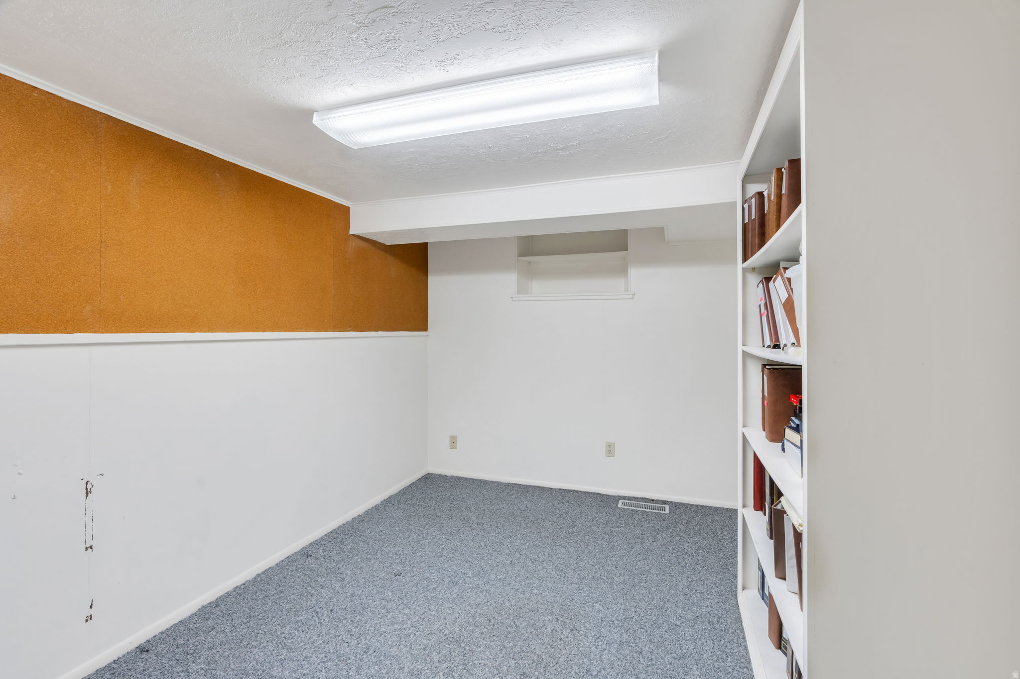 DIXON ACRS. - Residential